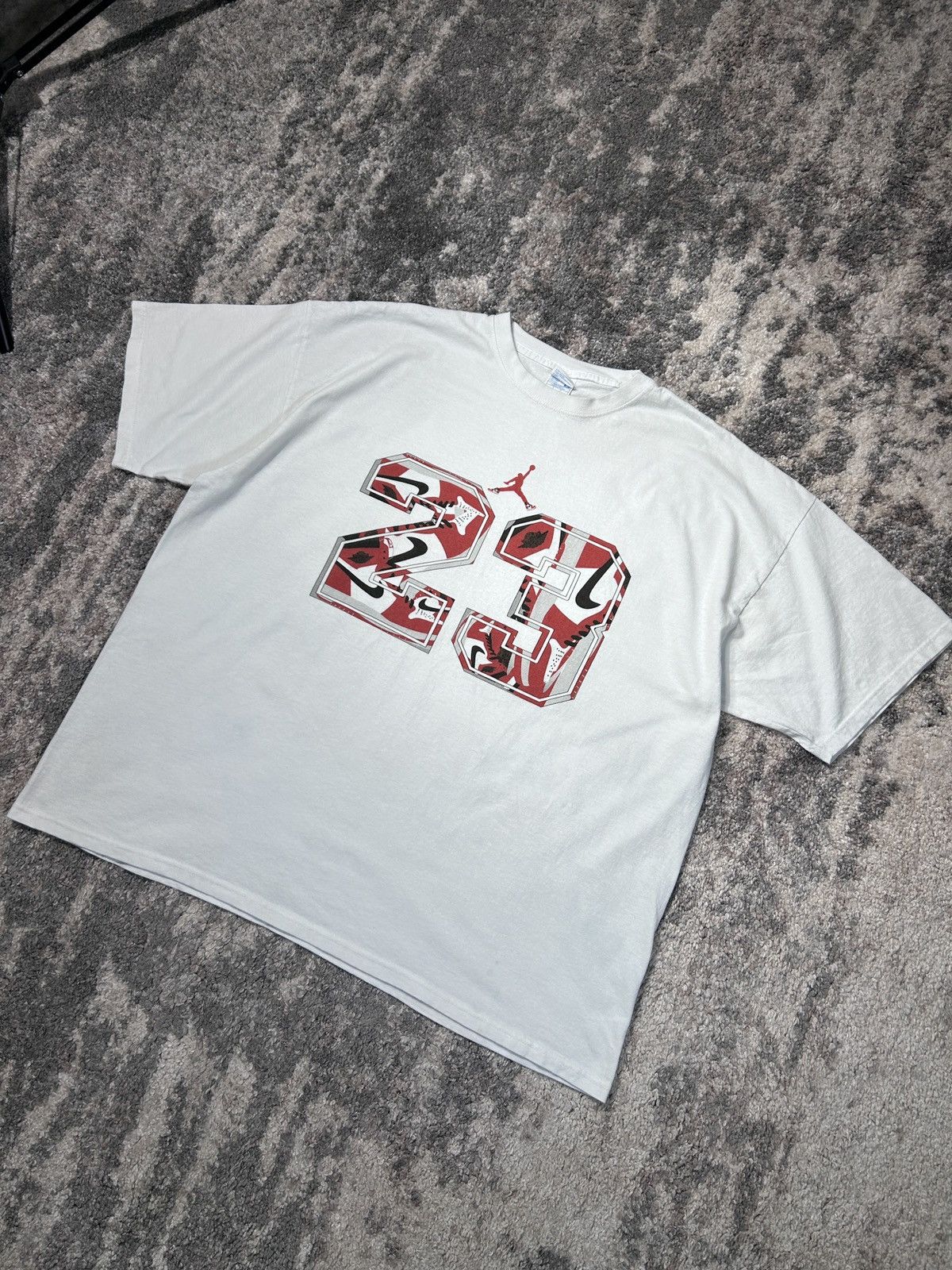 Jordan Brand × Nike Vintage Chicago Bulls Tee / XXL Size US XXL / EU 58 / 5 - 2 Thumbnail