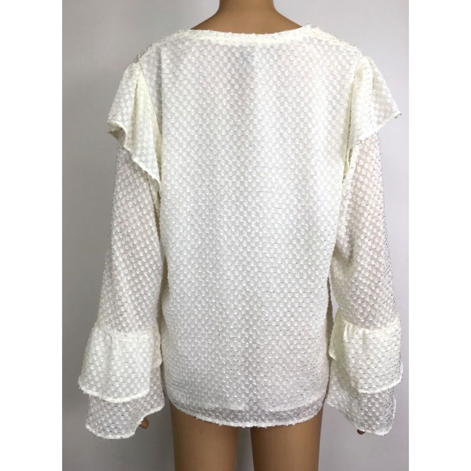 Vintage A New Day Blouse Womens M Ivory Long Sleeve Layered Bell V Neck Textured Lined Shirt Size M / US 6-8 / IT 42-44 - 2 Thumbnail