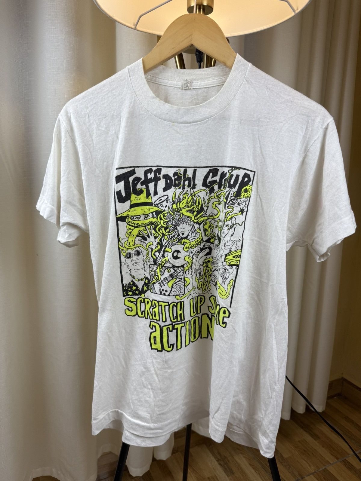 Vintage Vintage Jeff Dahl Group Scratch Up Some Action Band Tee Size US L / EU 52-54 / 3 - 1 Thumbnail
