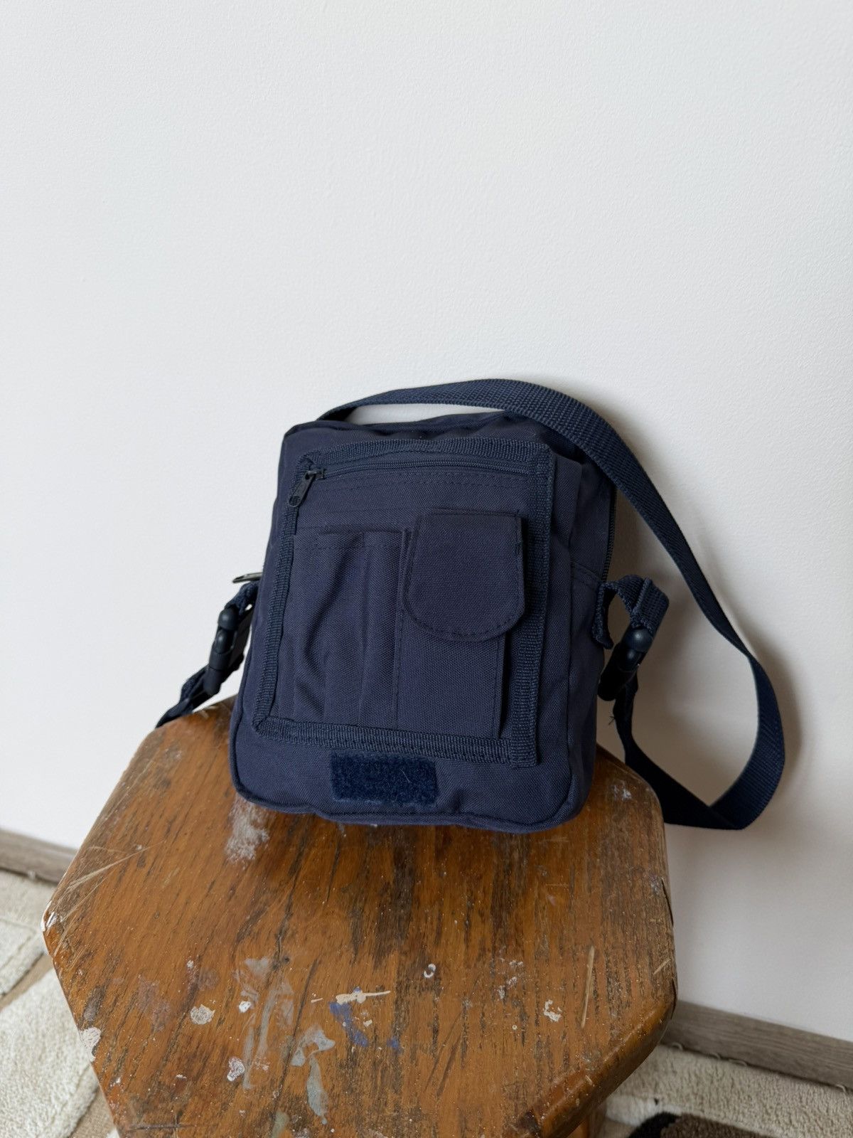 KMRii VINTAGE ARCHIVE LEATHER METAL KAMRII STYLE MESSENGER BAG Size ONE SIZE - 5 Thumbnail