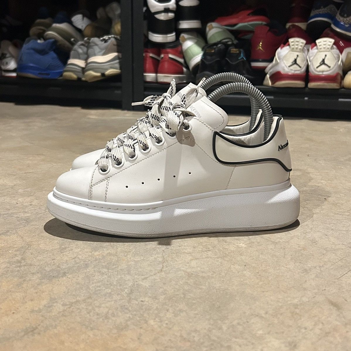 Alexander McQueen Oversized Calfskin Sneakers White US 5
