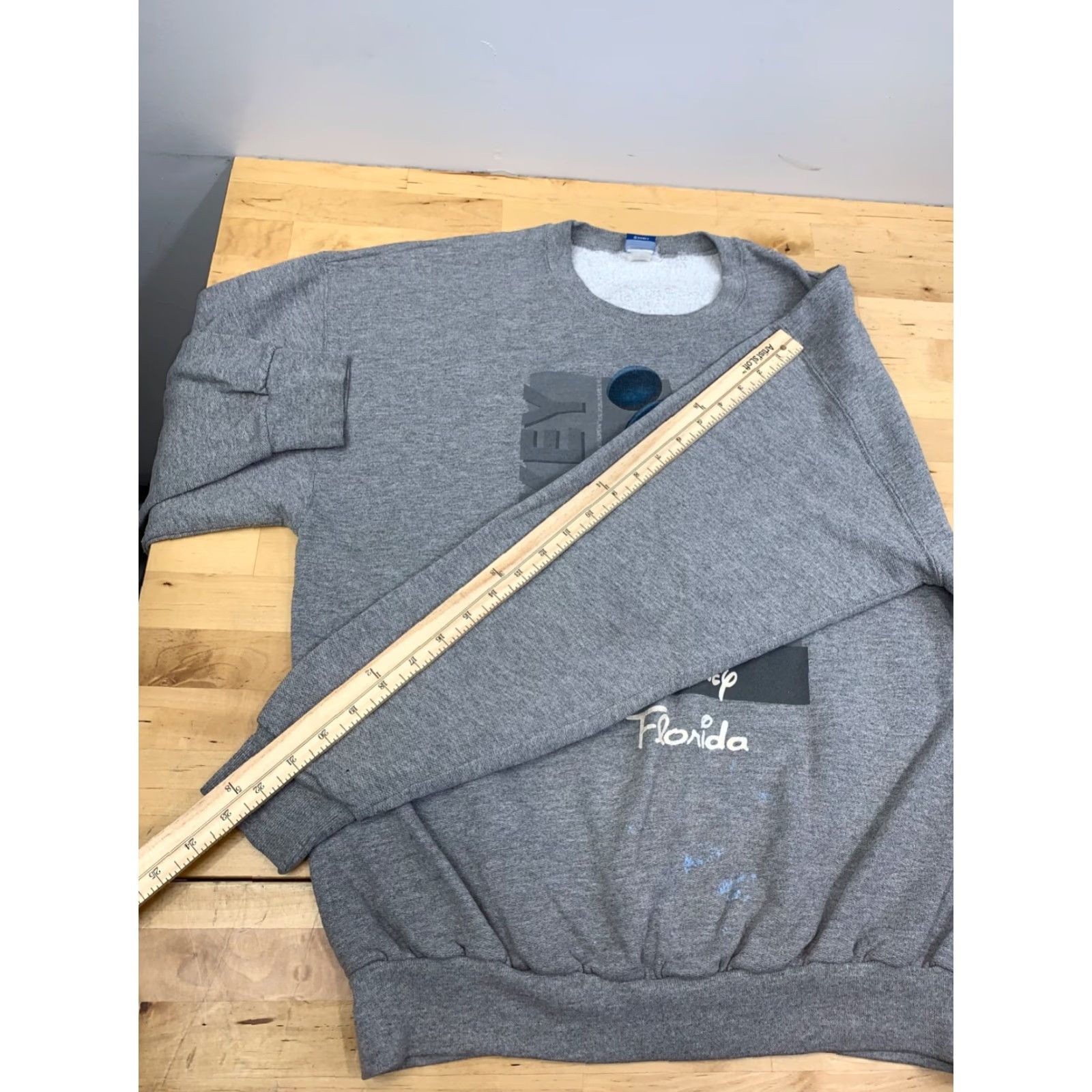 Disney VINTAGE Disney Mickey Sweatshirt Adult M Gray Florida Crew Neck Pullover 11771 Size US M / EU 48-50 / 2 - 7 Thumbnail