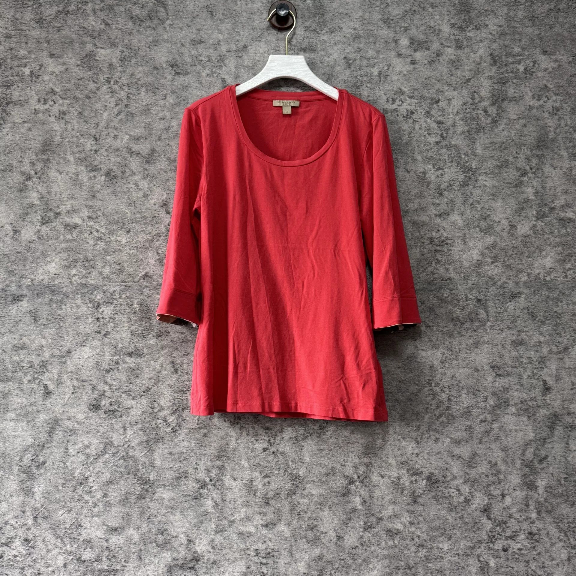 Burberry Burberry Plaid T-Shirt M Women Size M / US 6-8 / IT 42-44 - 1 Thumbnail