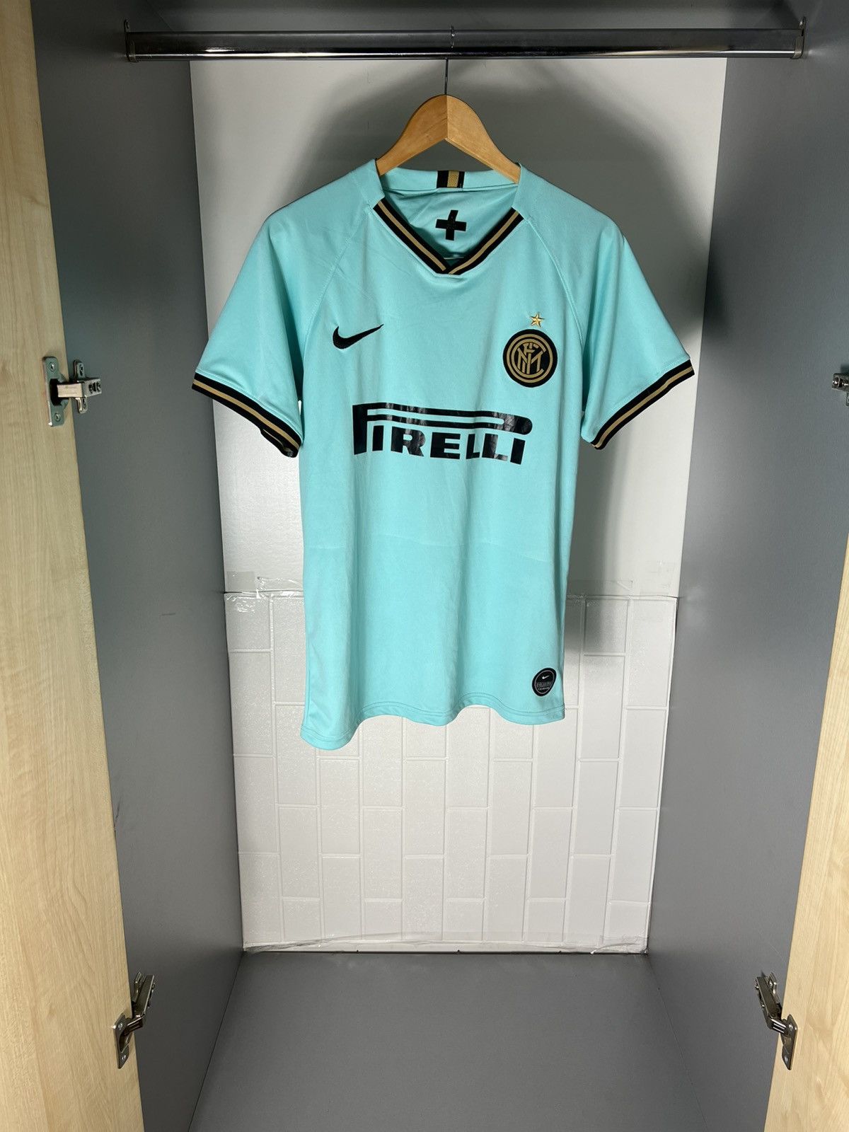 Nike VINTAGE NIKE FC INTER MILAN ITALY SOCCER JERSEY RETRO Y2K Size US M / EU 48-50 / 2 - 2 Thumbnail