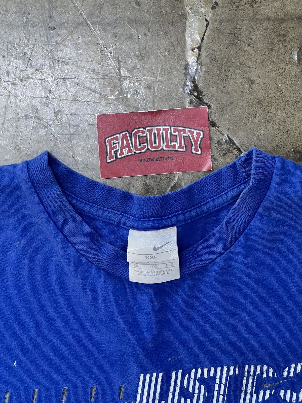 Nike × Vintage Vintage Early 2000s Just Do It Nike Tee Sz. XXL Size US XXL / EU 58 / 5 - 3 Thumbnail