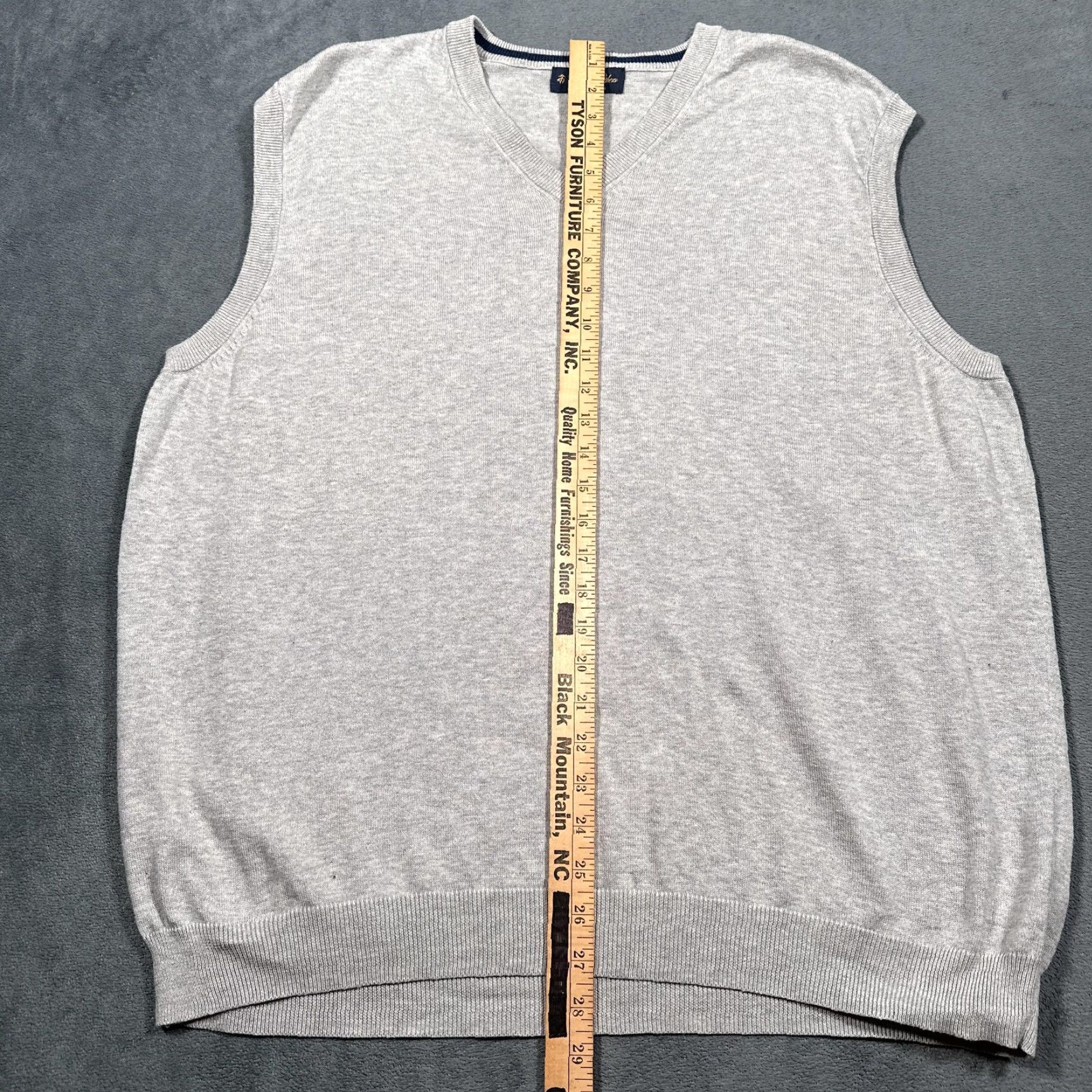 Brooks Brothers Brooks Brothers Mens Sweater Vest 2XL Knit Cotton V-Neck Classic Sleeveless Preppy Gray Size US XXL / EU 58 / 5 - 4 Thumbnail