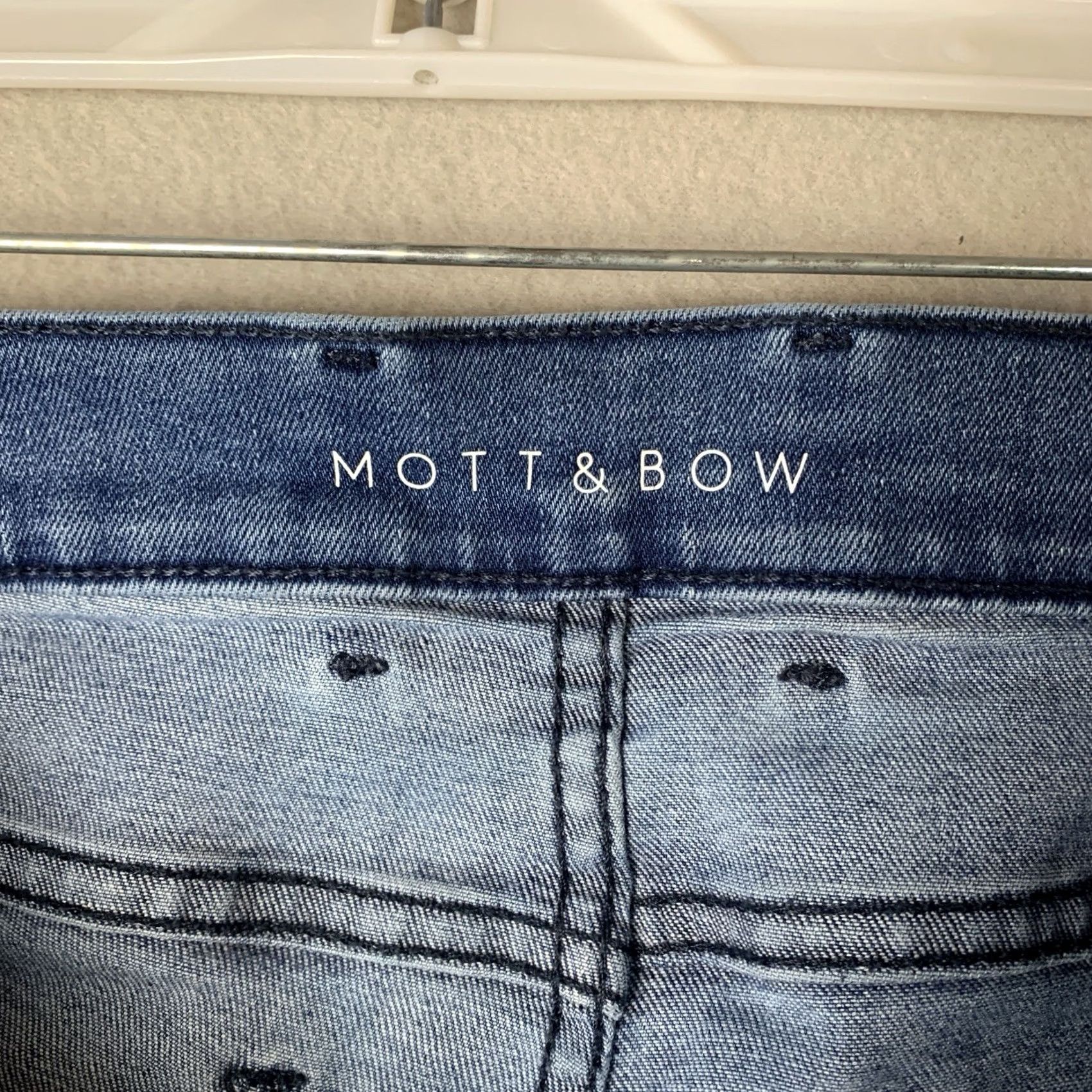 Mott & Bow Mott & Bow Jeans Mens 35x30 Blue Straight Stretch Denim Preppy Casual Regular Rise 5-Pocket Logo Button Zipper Size US 35 - 3 Thumbnail