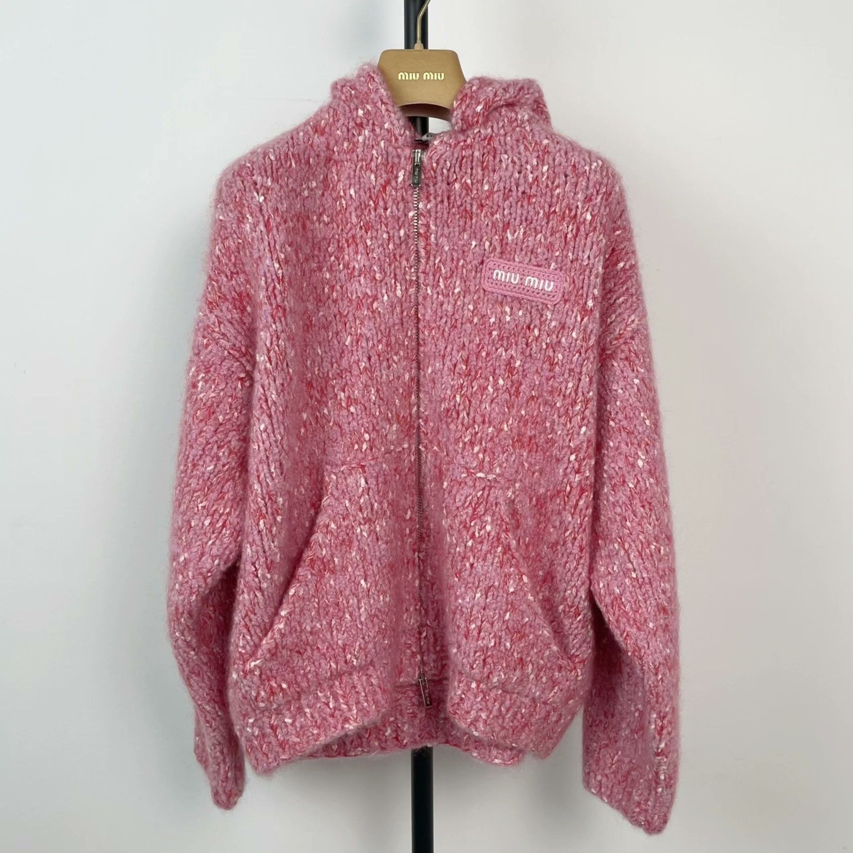Miu Miu Miu Miu Pink Sweater 36 Men Size US S / EU 44-46 / 1 - 1 Thumbnail