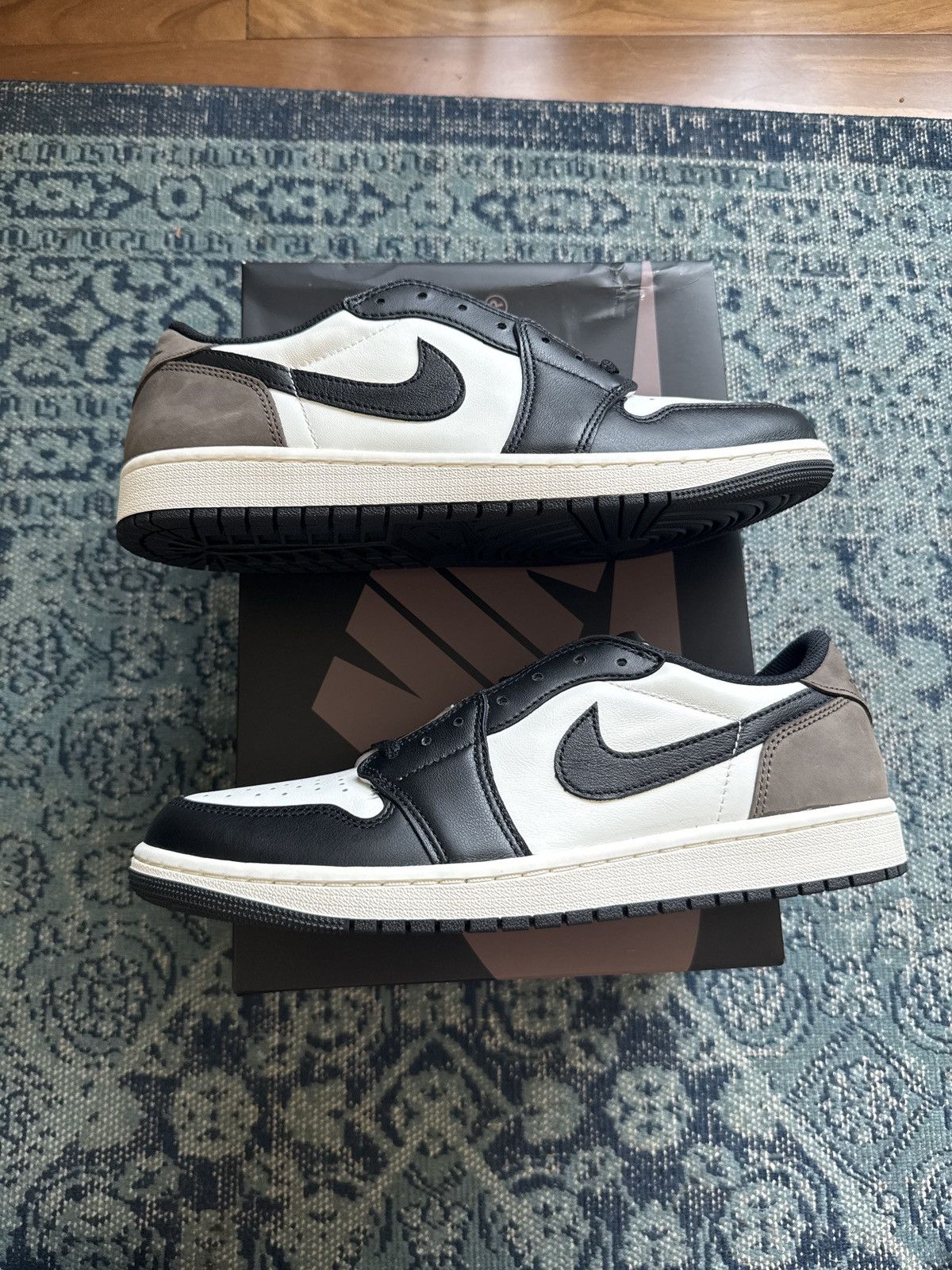 Jordan Brand Jordan 1 Retro low Mocha size 11 Size US 11 / EU 44 - 1 Thumbnail