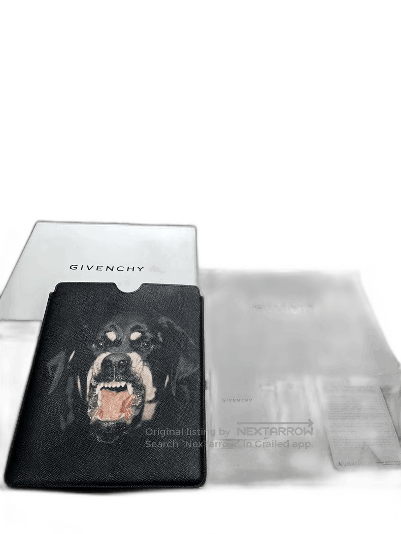 Givenchy Givenchy Black Dog Head Laptop Sleeve. Size ONE SIZE - 1 Thumbnail