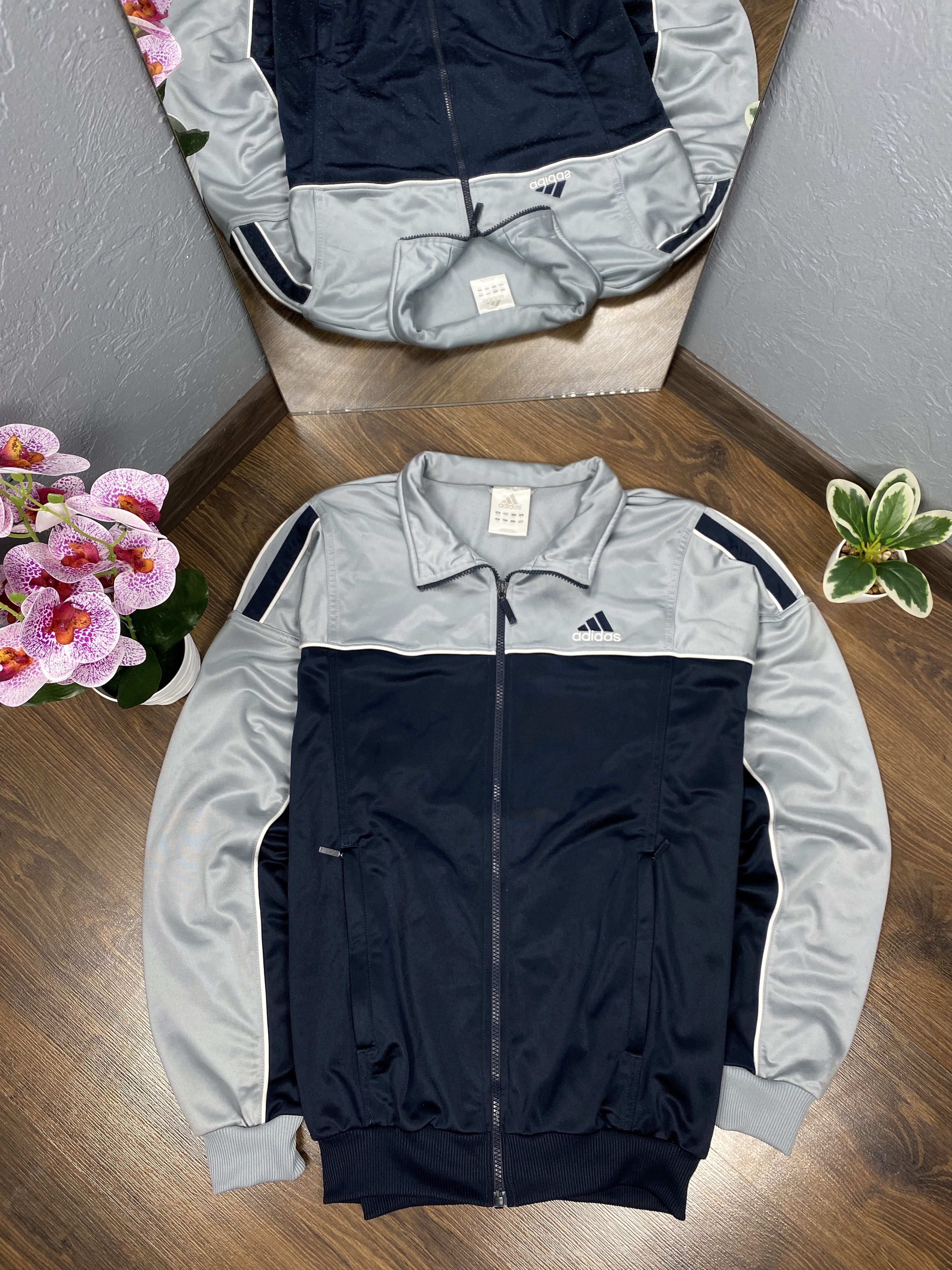 90s adidas ベロア Vネック 短丈 ノームコア y2k 古着 y2k Vintage adidas 古着 90s - メルカリ
