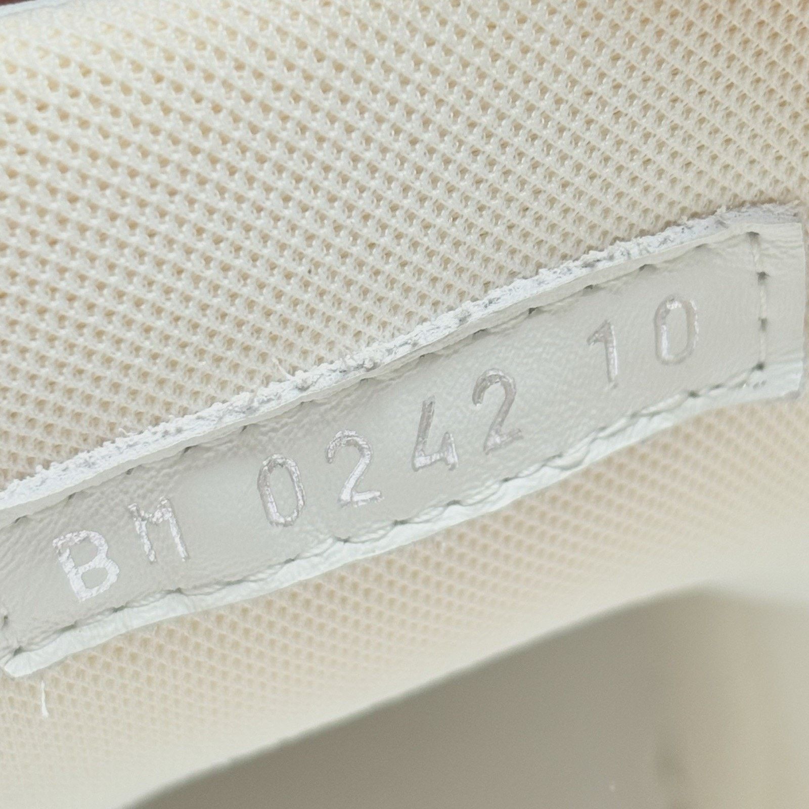 Louis Vuitton Louis Vuitton Trainer ' White Red ' | SUPER CLEAN! Size US 11.5 / EU 44-45 - 14 Thumbnail