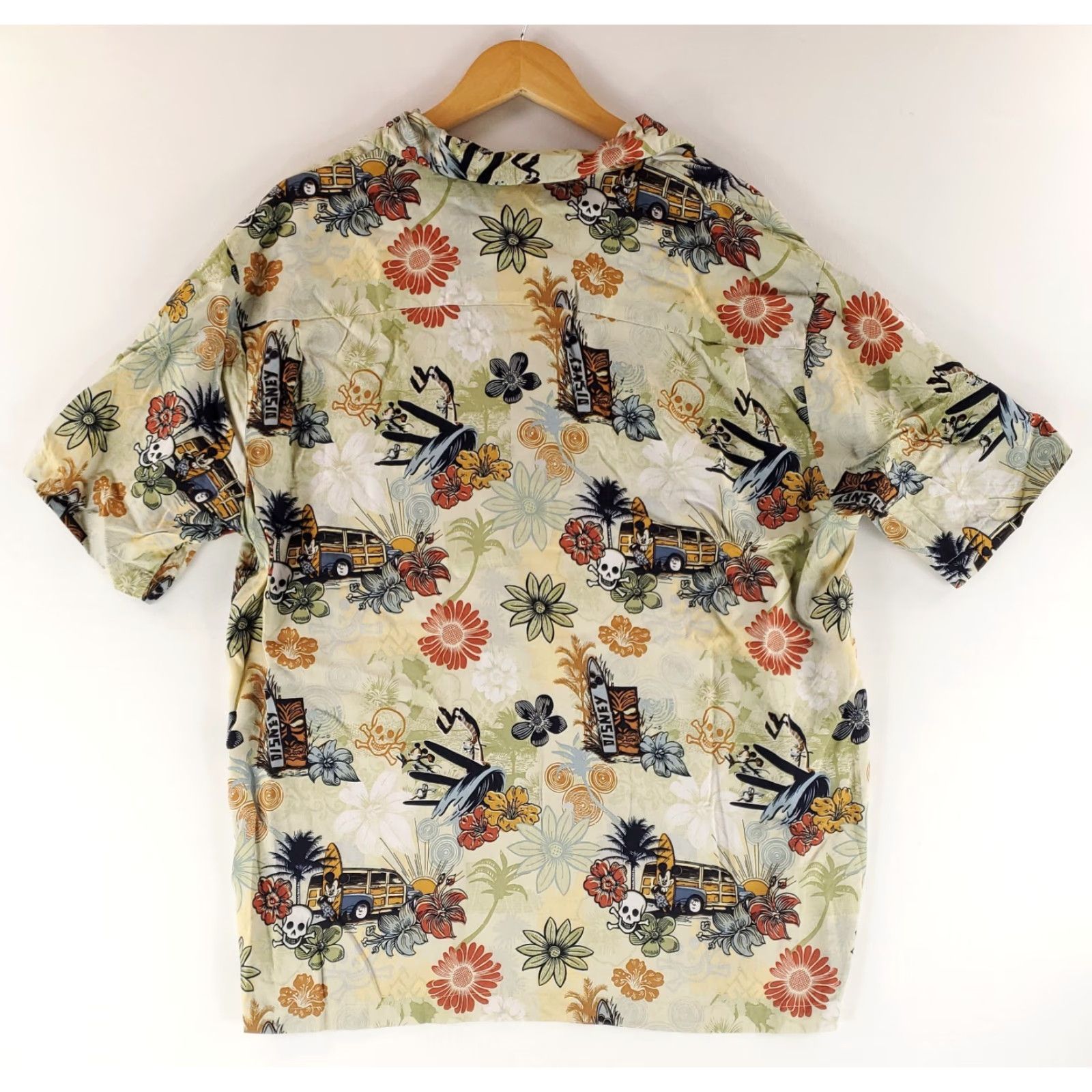 Disney Walt Disney World Hawaiian Shirt Mickey Mouse Skulls Tiki Rayon Mens L Multicolor Short Sleeve Disney Shirt Mens L Size US L / EU 52-54 / 3 - 4 Thumbnail