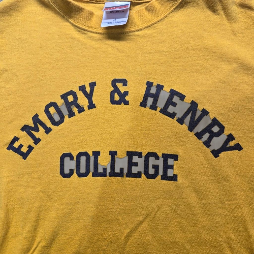Vintage VINTAGE Emory & Henry College Shirt T-Shirt Mens S Yellow Logo 90s College Merch Size US S / EU 44-46 / 1 - 1 Thumbnail