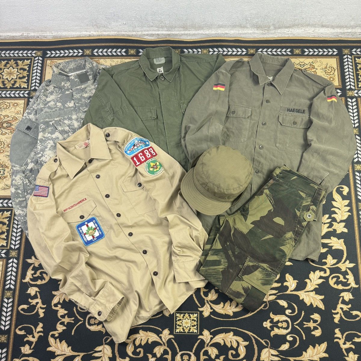 Vintage Bundle of Army Item, Boyscout of America Shirt Size US M / EU 48-50 / 2 - 1 Thumbnail