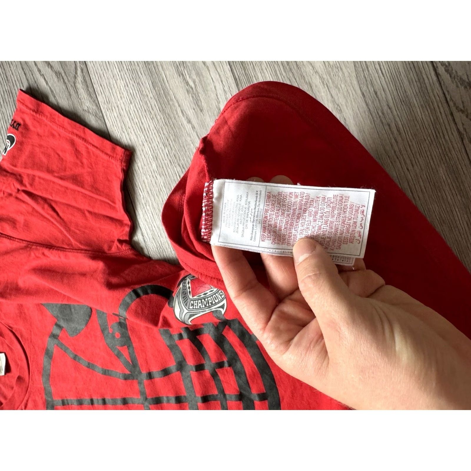 Nike VINTAGE Nike Air Champions Ball T-Shirt Bulls NBA Red L Mens Size US L / EU 52-54 / 3 - 5 Thumbnail