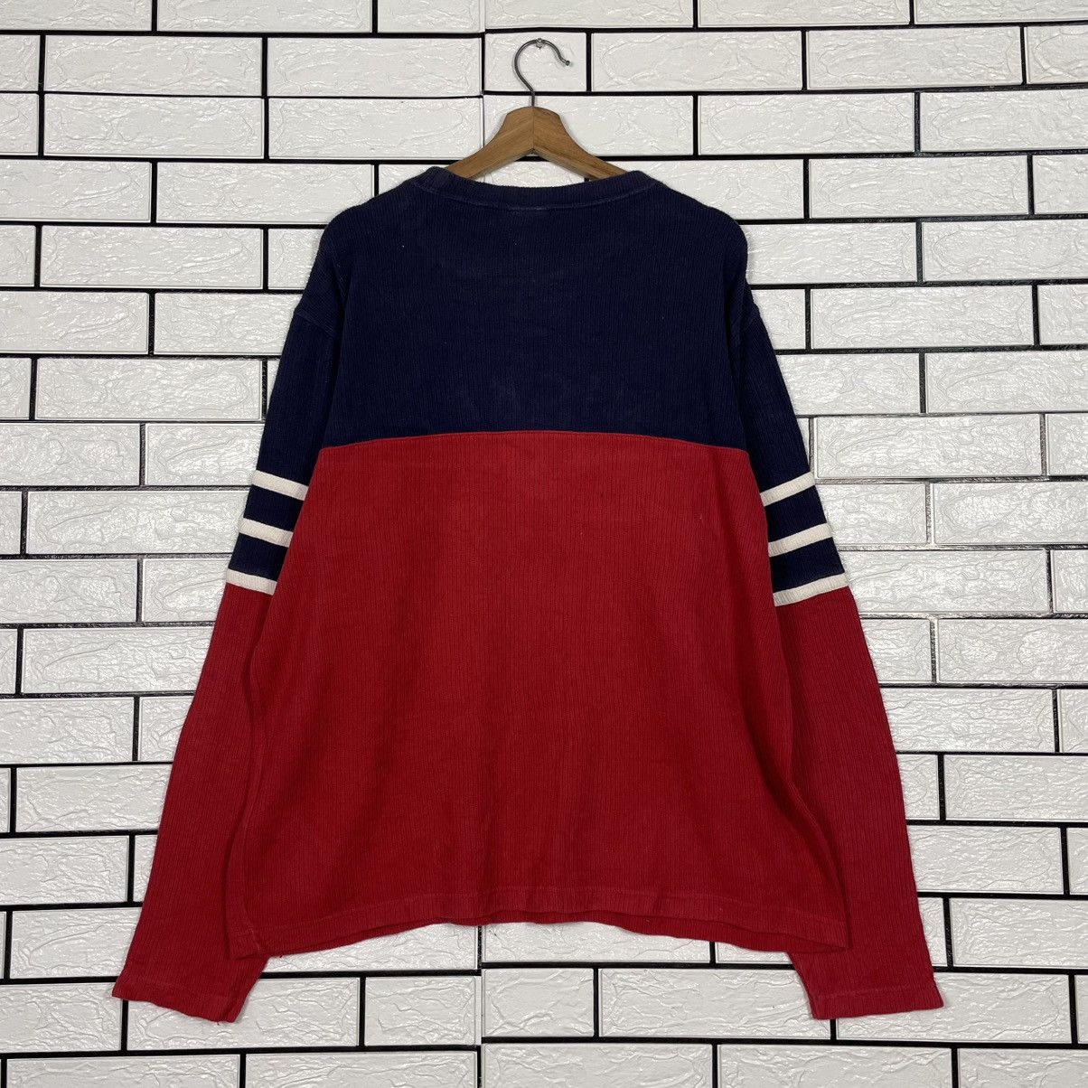 Disney Vintage The Disney Store Mickey Ski Lodge Sweatshirt Size US S / EU 44-46 / 1 - 7 Thumbnail