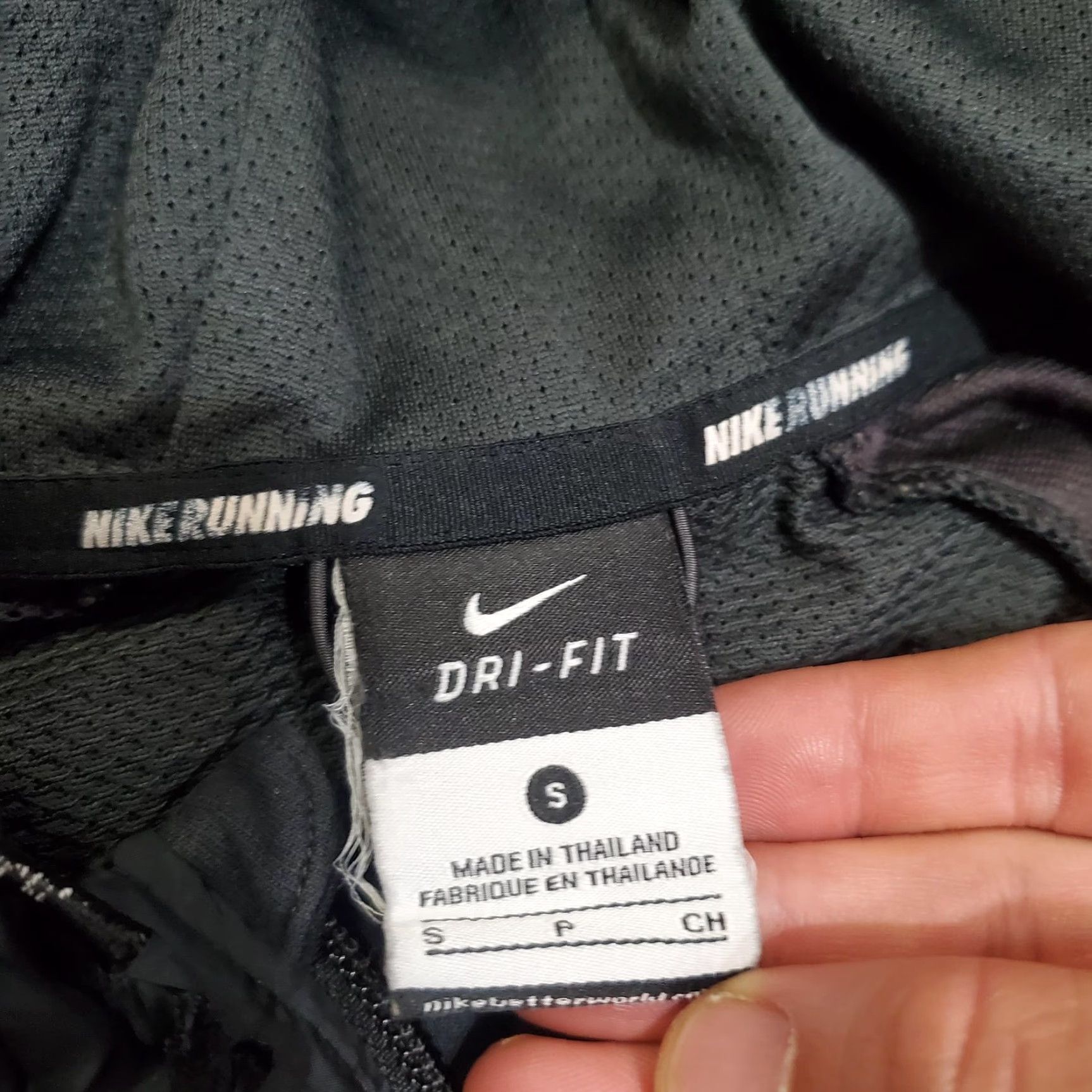 Nike Nike Running Jacket Mens Small Black Dri-Fit Full Zip Hooded Reflective 453473-011 Size US S / EU 44-46 / 1 - 4 Thumbnail