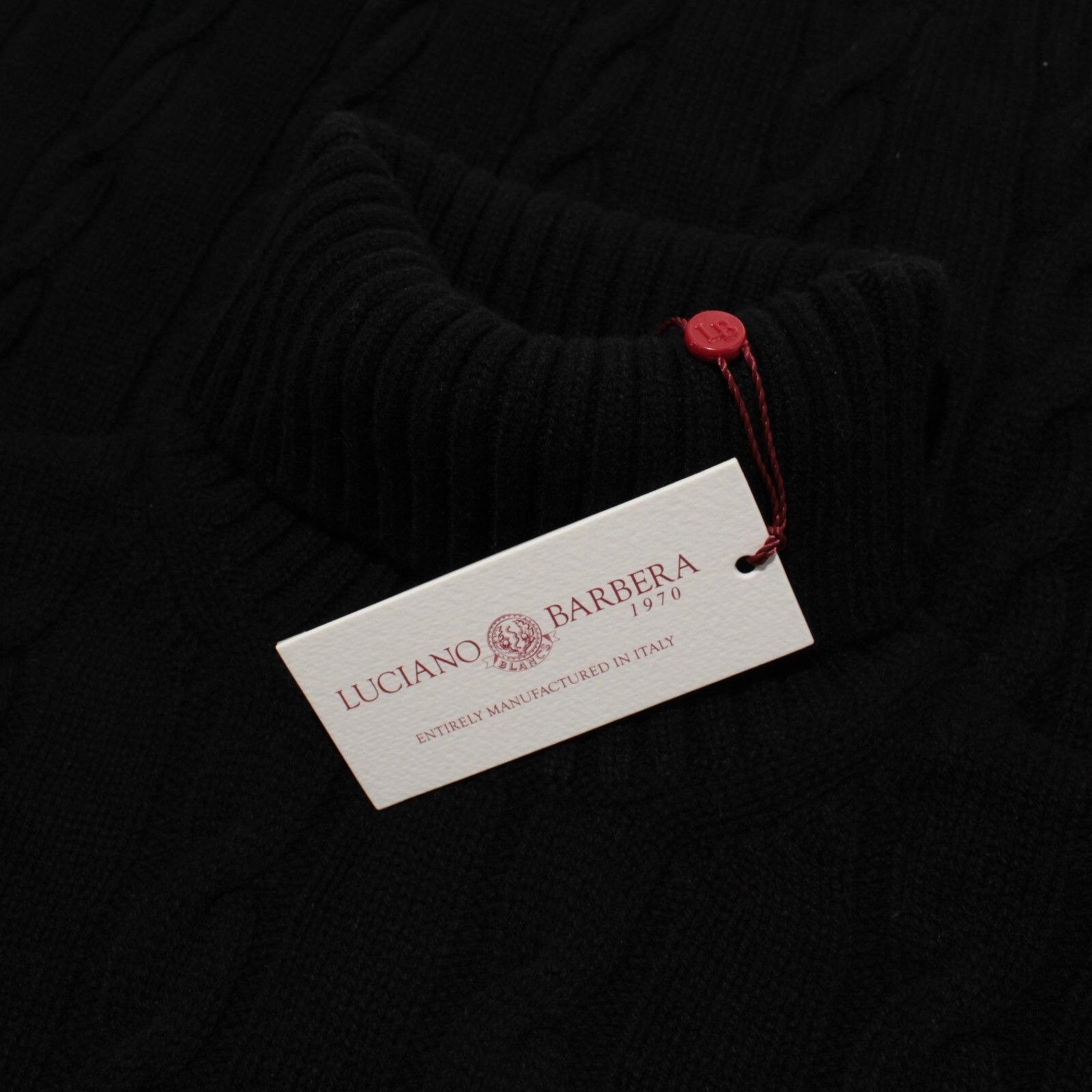 Luciano Barbera Luciano Barbera Sweater Size US M in Black Size US M / EU 48-50 / 2 - 1 Thumbnail