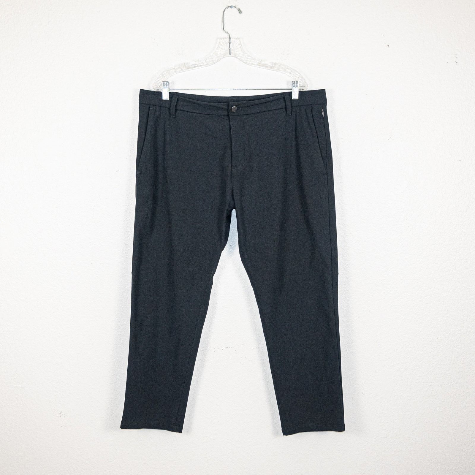 Lululemon Lululemon Men's Commission Pants Classic warpstreme size 38 Size US 38 / EU 54 - 1 Thumbnail