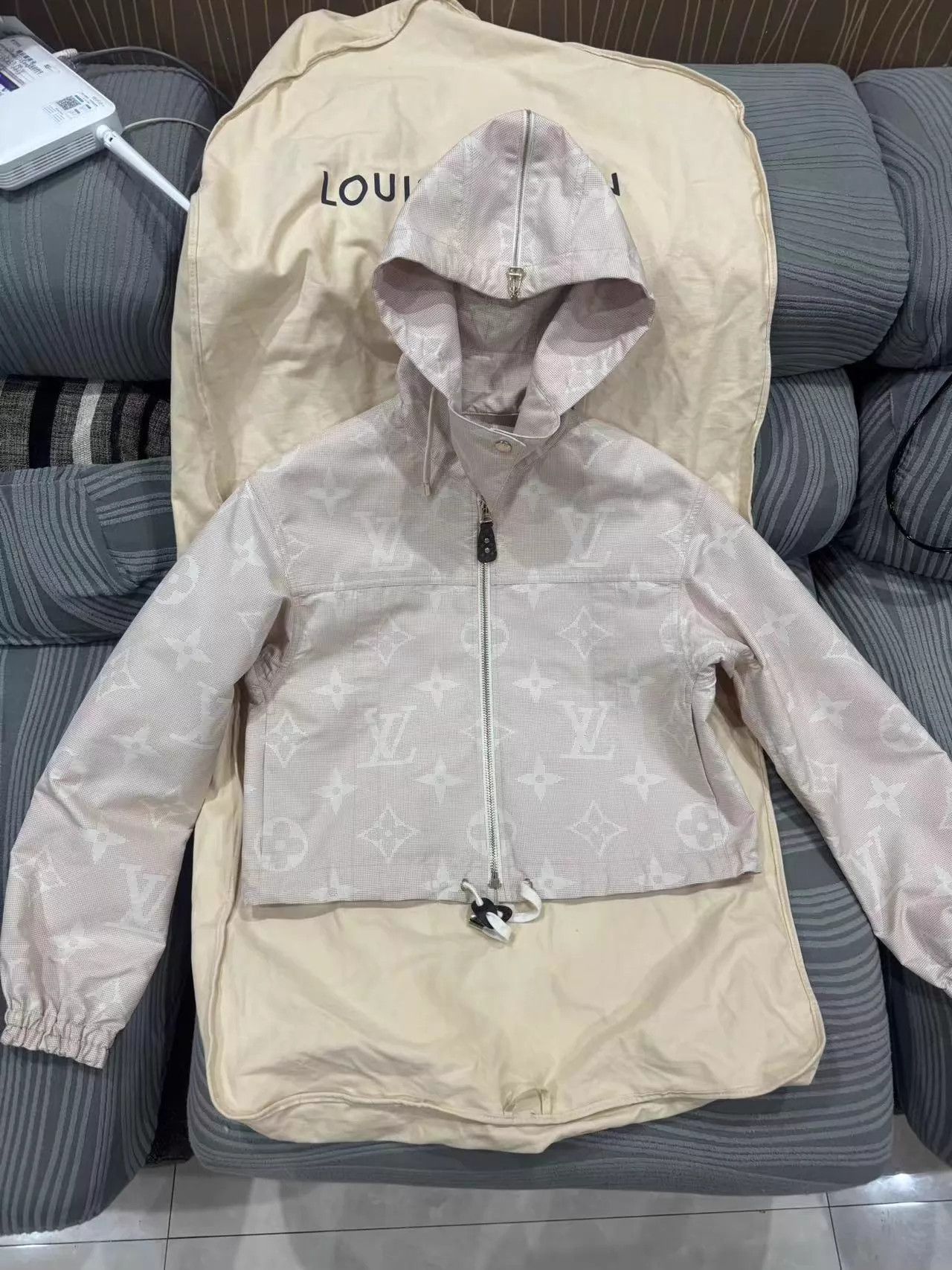 Louis Vuitton LV Latest Pink Shell Jacket 38 Worn Once Hood Zips Size S / US 4 / IT 40 - 1 Thumbnail