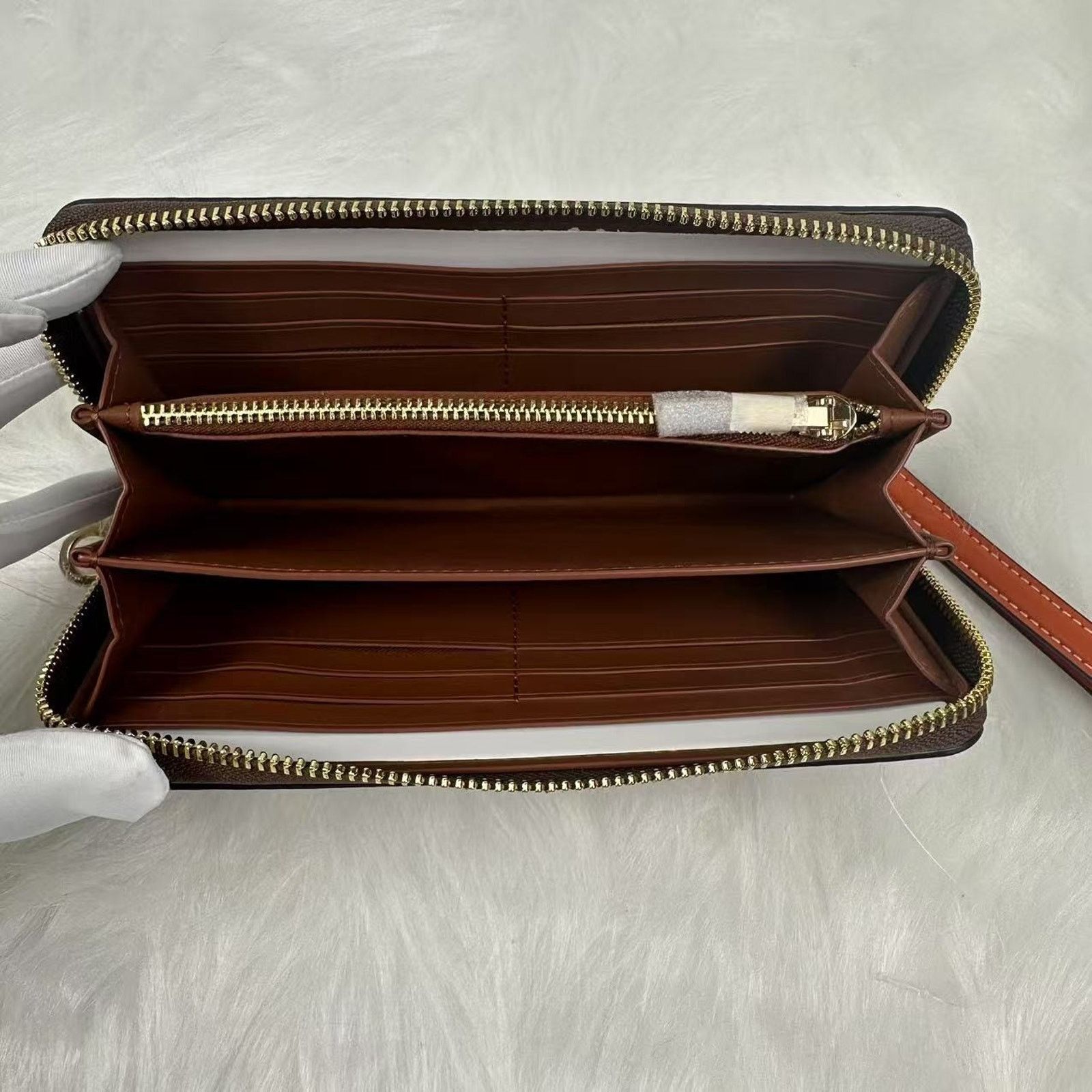 Coach Coach Long Zip Around Wallet SigCanvas Orange Print Wristlet Size ONE SIZE - 3 Thumbnail