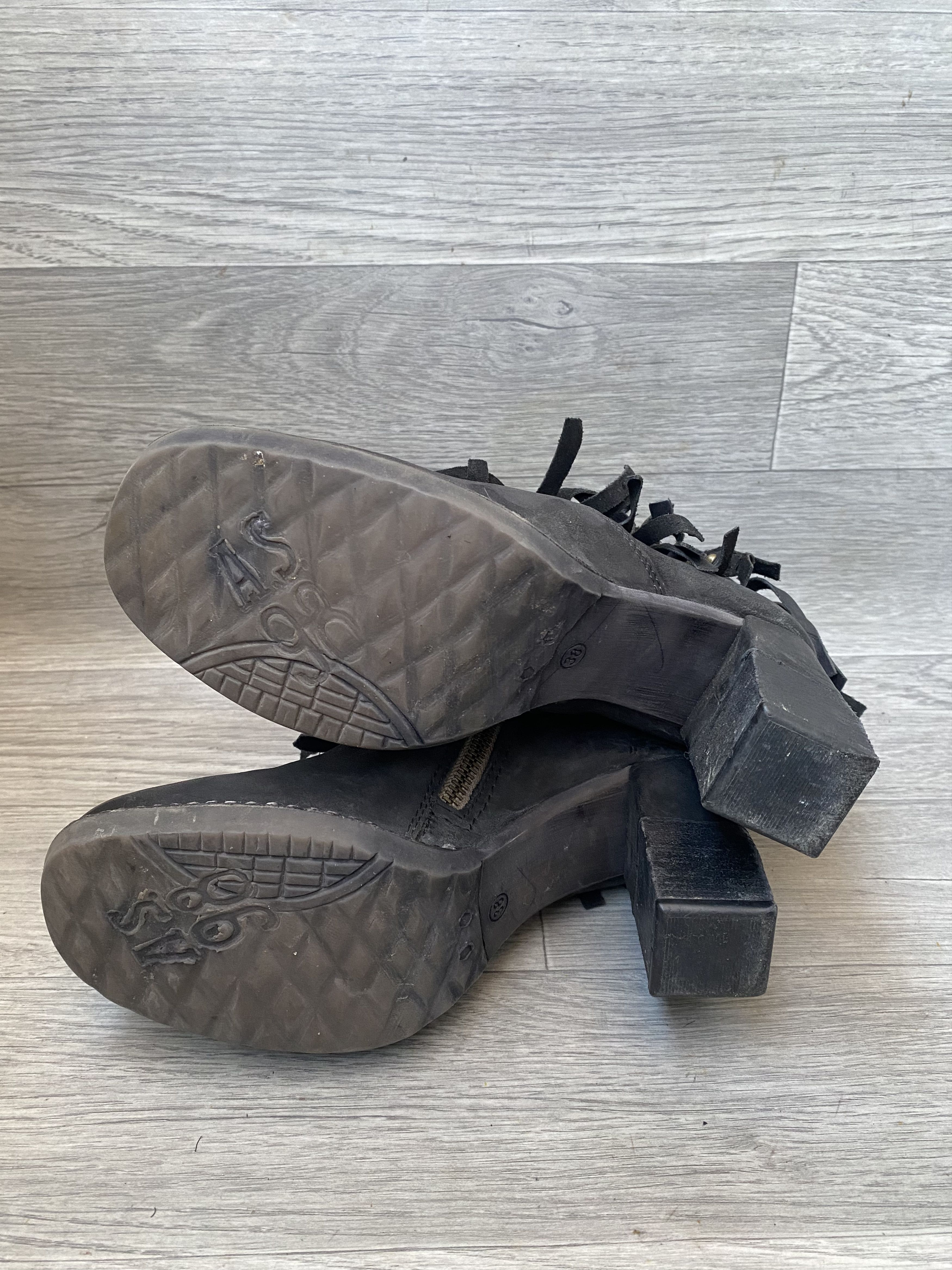 A.S.98 A.s.98 studded western zipper heel boots sz 38 Size US 8 / IT 38 - 9 Thumbnail