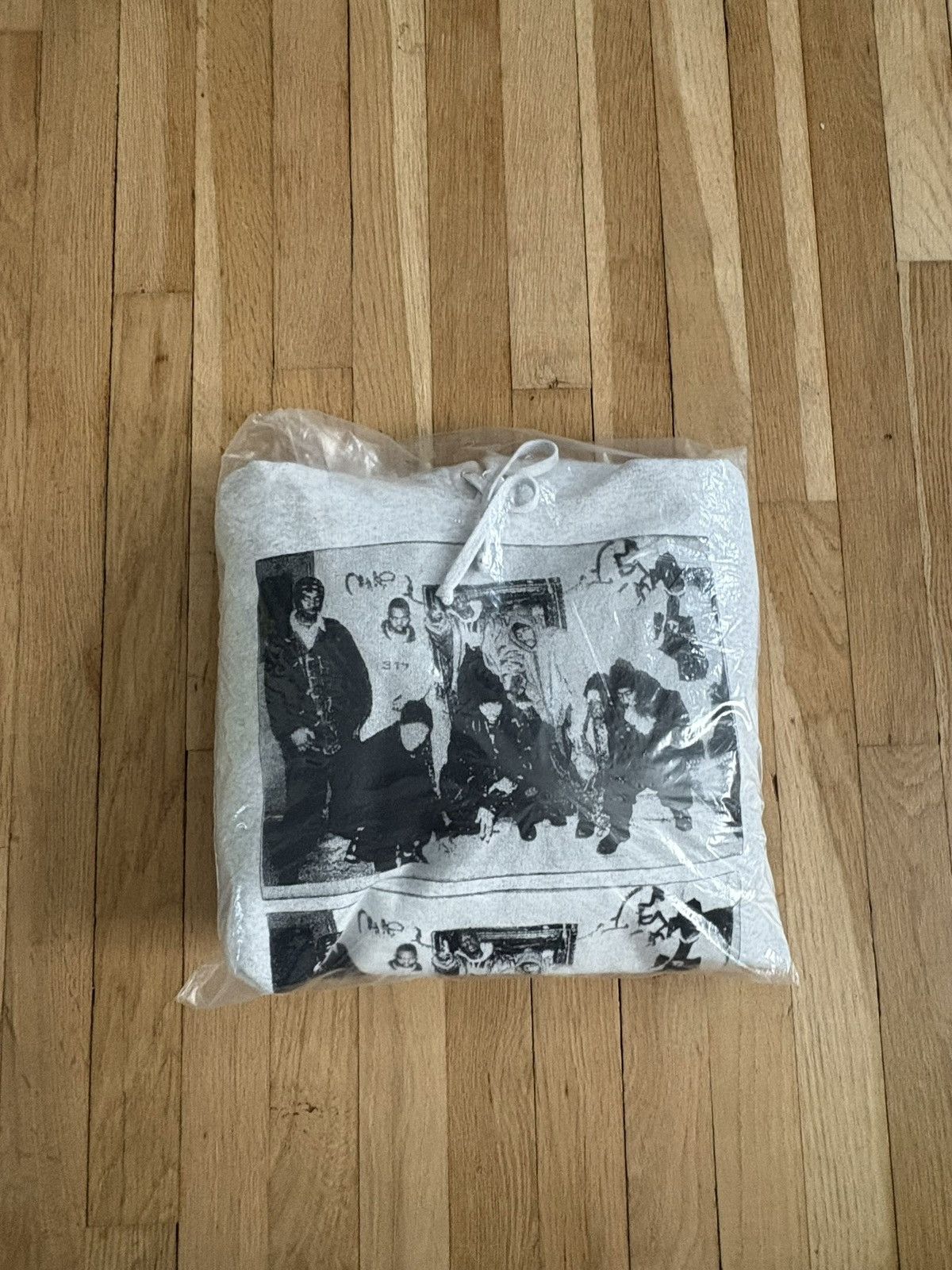 Supreme Supreme Grey Wu Tang Pullover Size US S / EU 44-46 / 1 - 1 Thumbnail