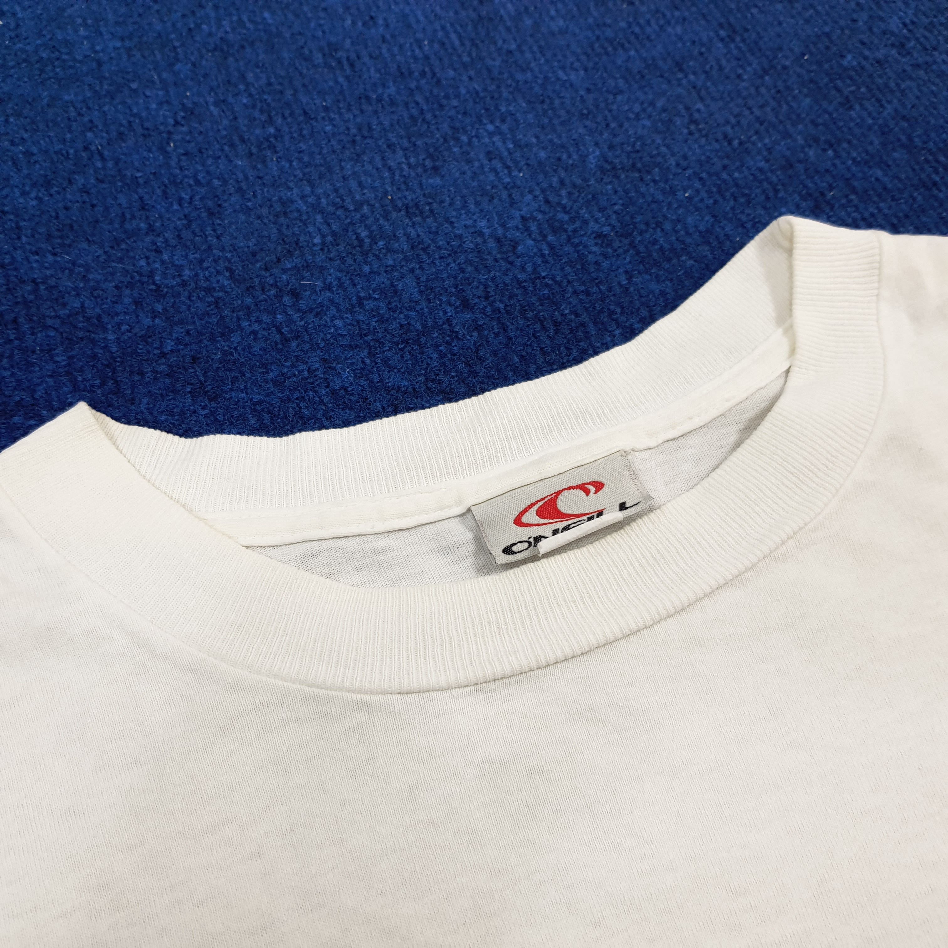 O'Neill × Vintage Vintage Oneill Surfing Brand Photo Tees Size US L / EU 52-54 / 3 - 5 Thumbnail
