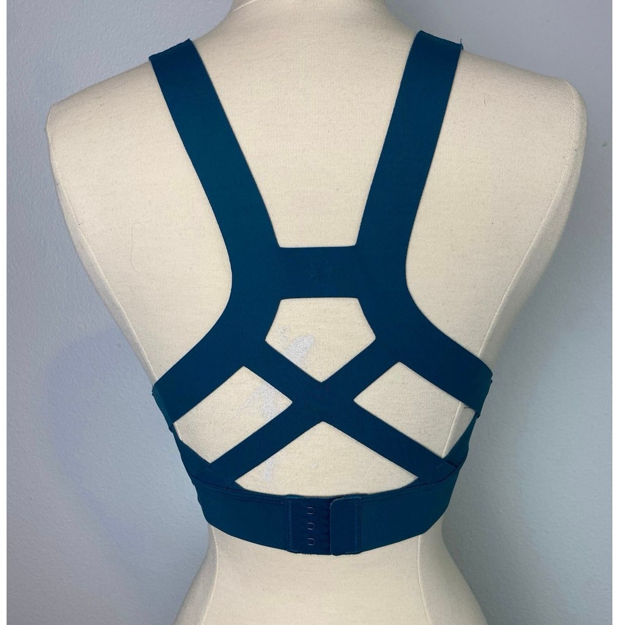 Athleta Athleta Sz Small Teal Support Sports Bra Size S / US 4 / IT 40 - 1 Thumbnail