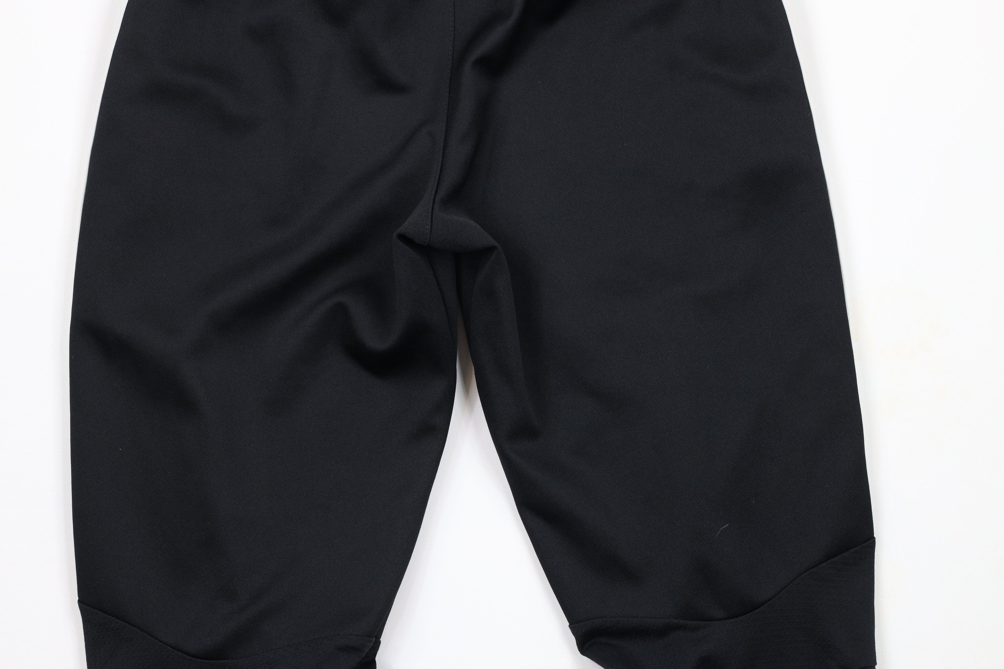 Adidas × Vintage Vintage Adidas Out Striped Tapered Leg Soccer Warm Up Pants Size US 32 / EU 48 - 13 Thumbnail