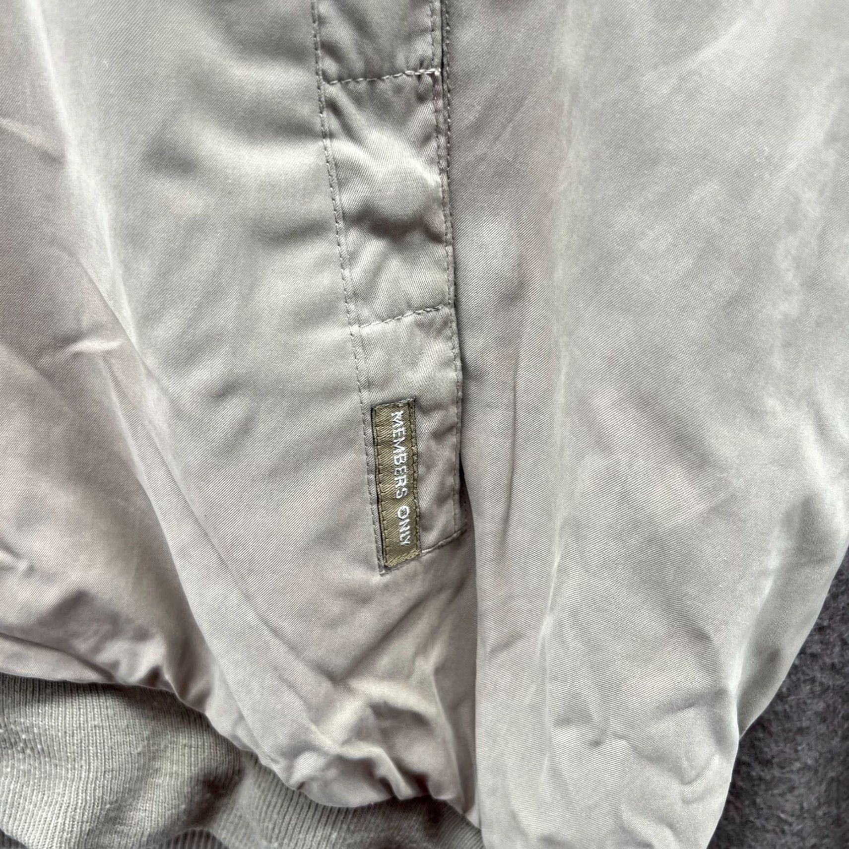 Members Only VINTAGE Members Only Bomber Jacket Men Large Khaki Full Zip Beige Polyester 90s Size US L / EU 52-54 / 3 - 5 Thumbnail