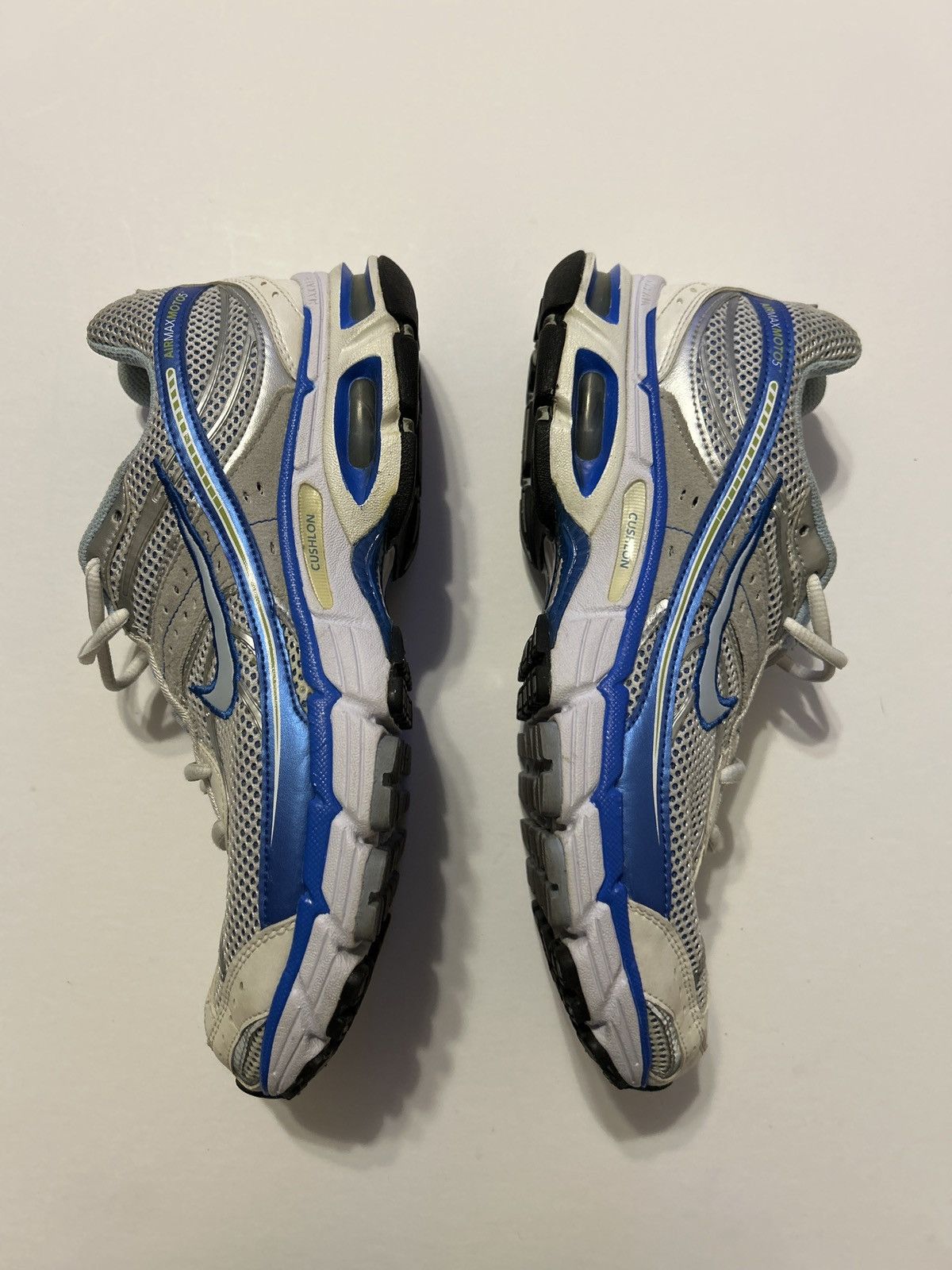 Nike Vintage Nike Air Max Moto 5 Bowerman Series Runninng Shoes Size US 10 / IT 40 - 5 Thumbnail