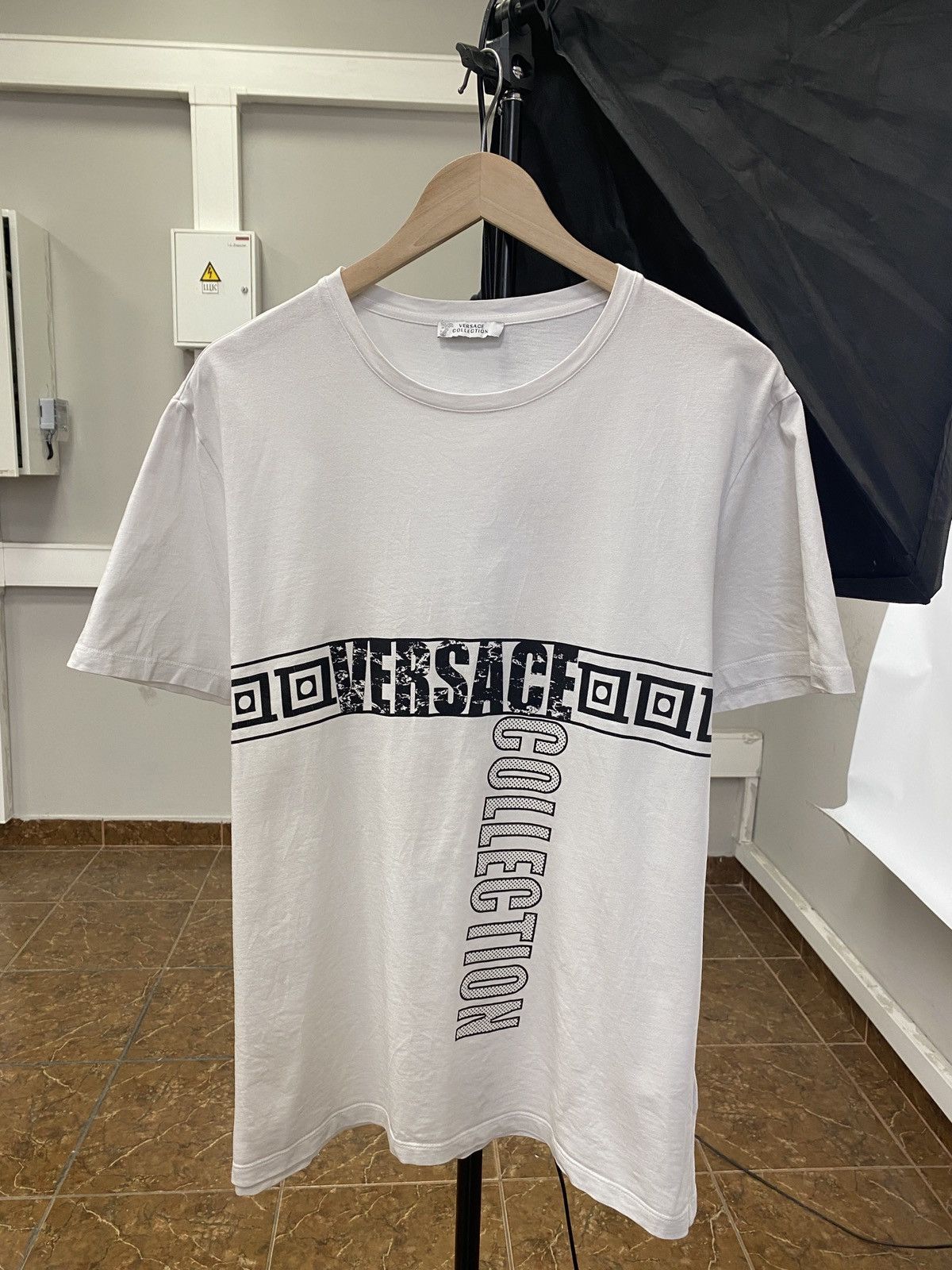 Versace 🇮🇹 Gianni Versace T-Shirt Rare Retro Hype Y2K Size US XL / EU 56 / 4 - 1 Thumbnail