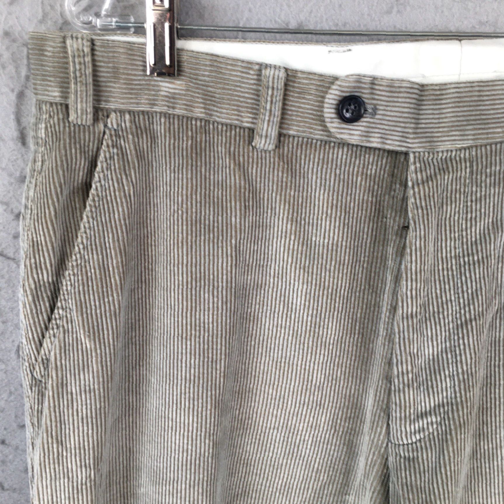Vintage VINTAGE Bullock & Jones Pants Mens 36 Straight Leg Corduroy Grey Classic Regular Waist 36 Inseam 34 City Casual Business Travel WellMade Size US 36 / EU 52 - 7 Thumbnail