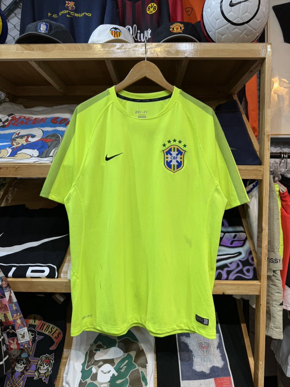 Nike Brazil 2014-15 Nike Training Jersey Size US XL / EU 56 / 4 - 1 Thumbnail