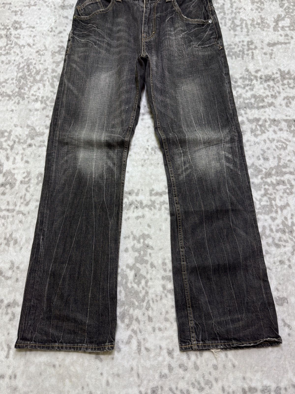 Japanese Brand Vintage UJ Jeans Buckle Back Claw Mark Distressed Denim Size US 33 - 6 Thumbnail