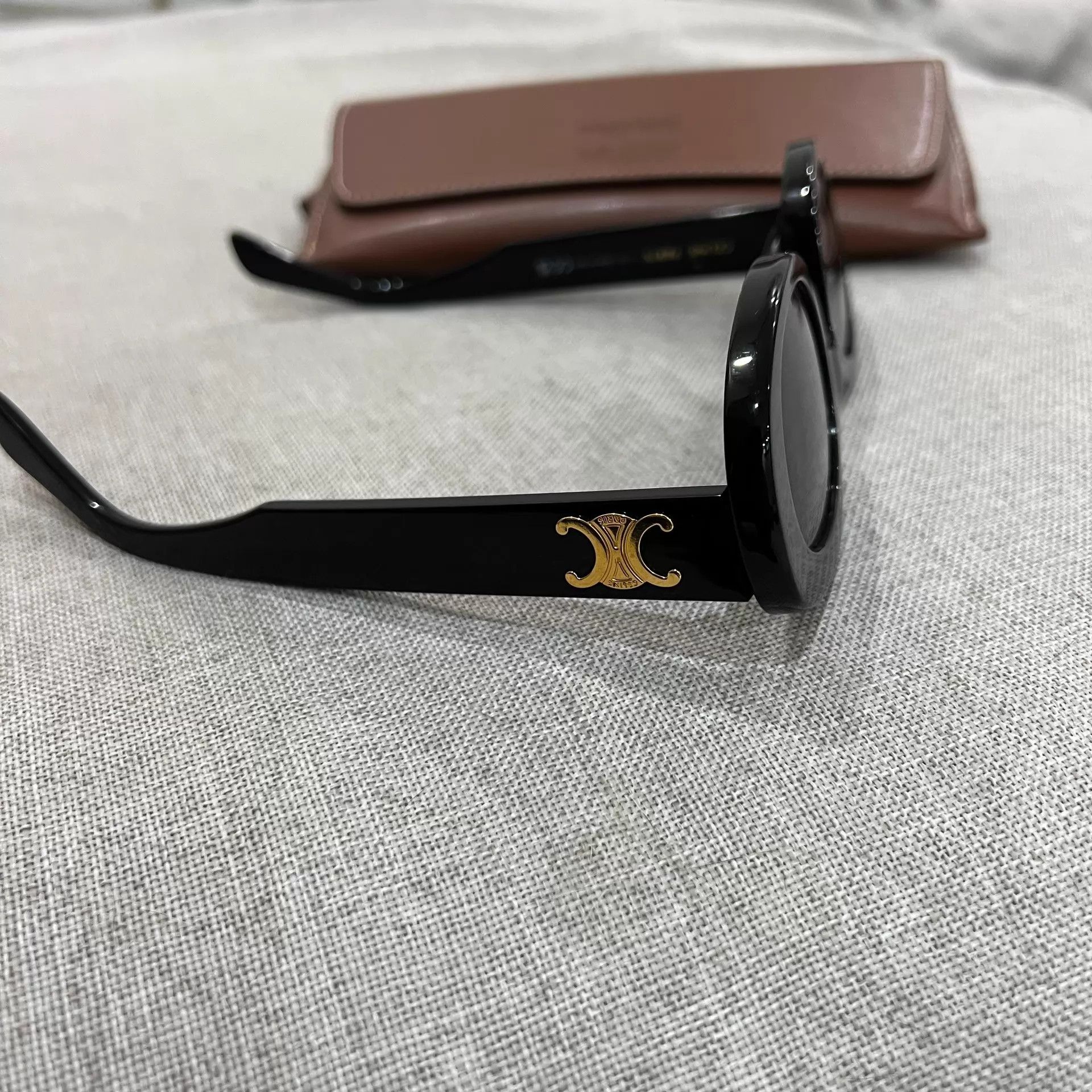 Celine Celine Gold Triomphe Logo Oval Sunglasses 99 New Size ONE SIZE - 5 Thumbnail