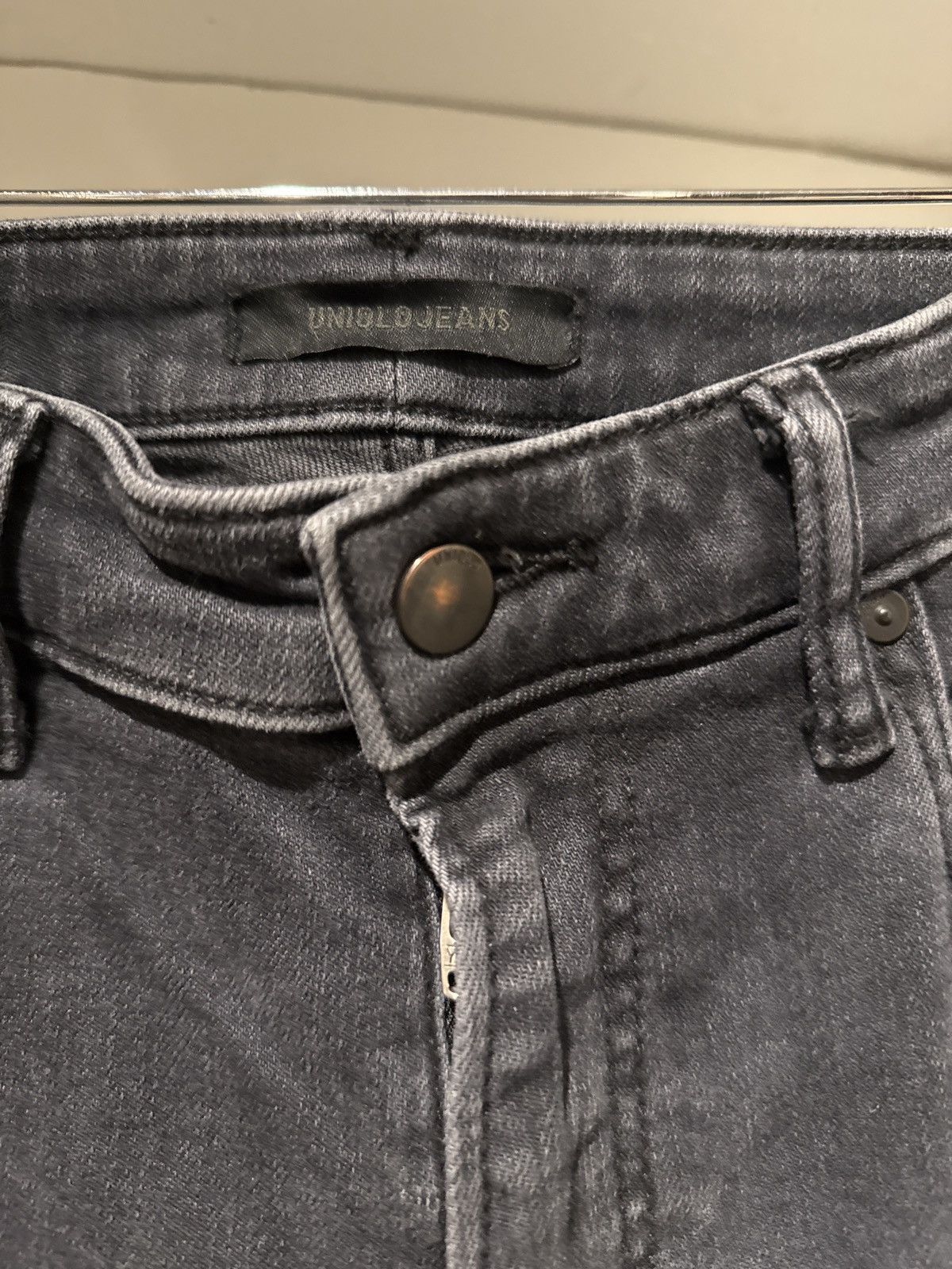 Uniqlo Uniqlo Skinny Jeans 32/34 Size US 32 / EU 48 - 2 Thumbnail