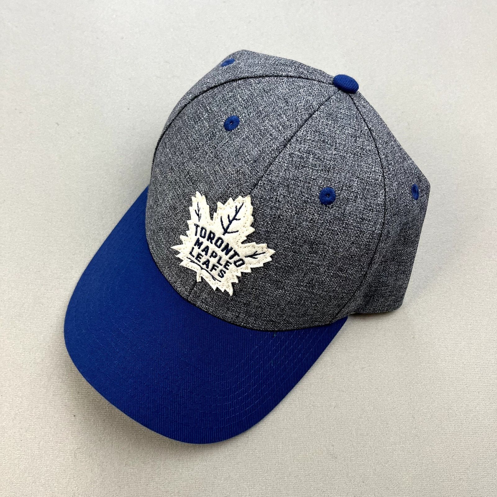 Adidas toronto maple leafs hat online