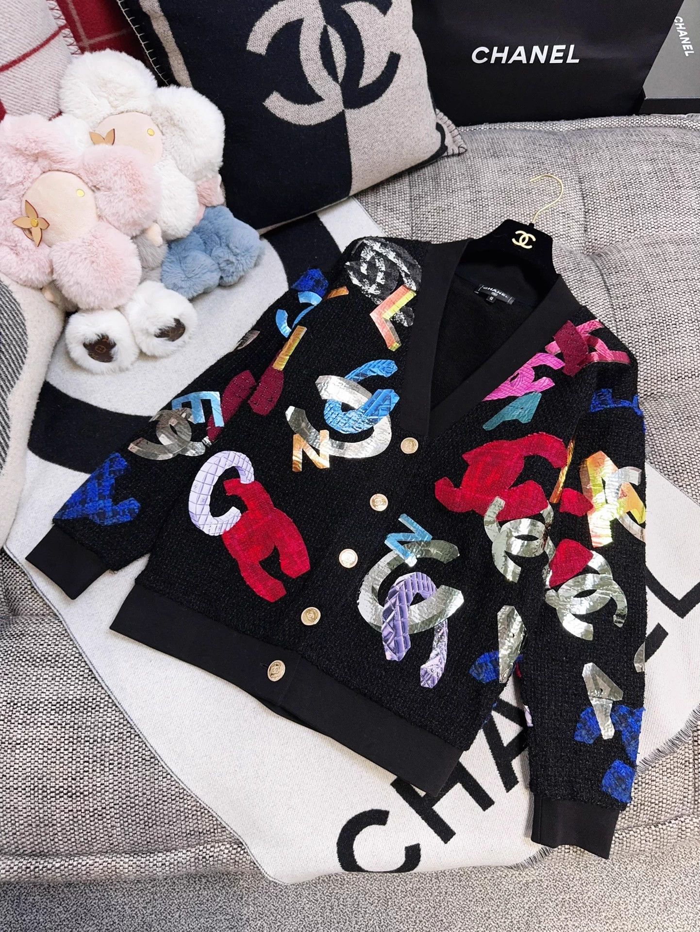 Chanel Chanel 22A Colorful CC Logo Wool Jacket 34/36 Size XS / US 0-2 / IT 36-38 - 1 Thumbnail