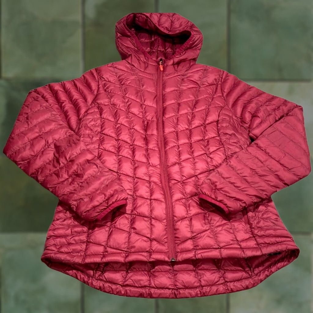 Marmot Marmot Puffer Jacket Hooded Womens Large Red Thinsulate 3M Quilted Zip Neck Pocket Lightweight Packable Casual Travel Autumn Winter Spring Size L / US 10 / IT 46 - 1 Thumbnail
