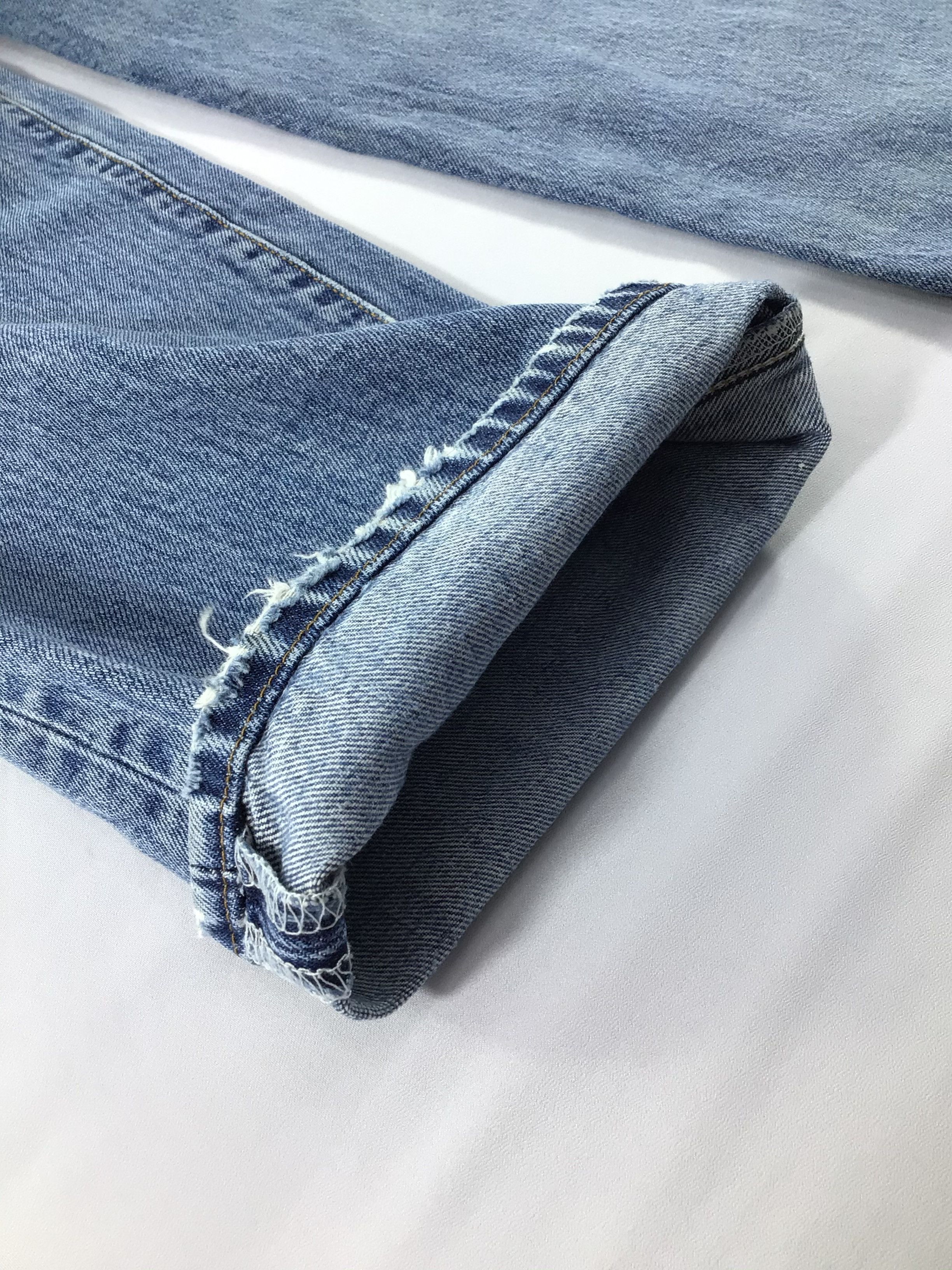 Levi's Vintage Levis 501 Jeans Blue Medium Wash Denim -J335 Size US 32 / EU 48 - 7 Thumbnail