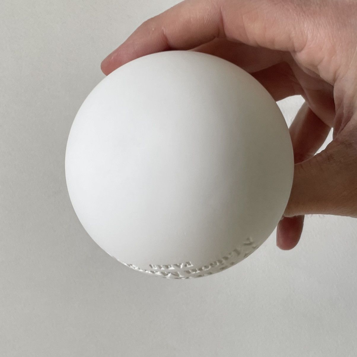 Maison Margiela White Porcelain ‘Christmas Tree Bauble’ Size ONE SIZE - 7 Thumbnail