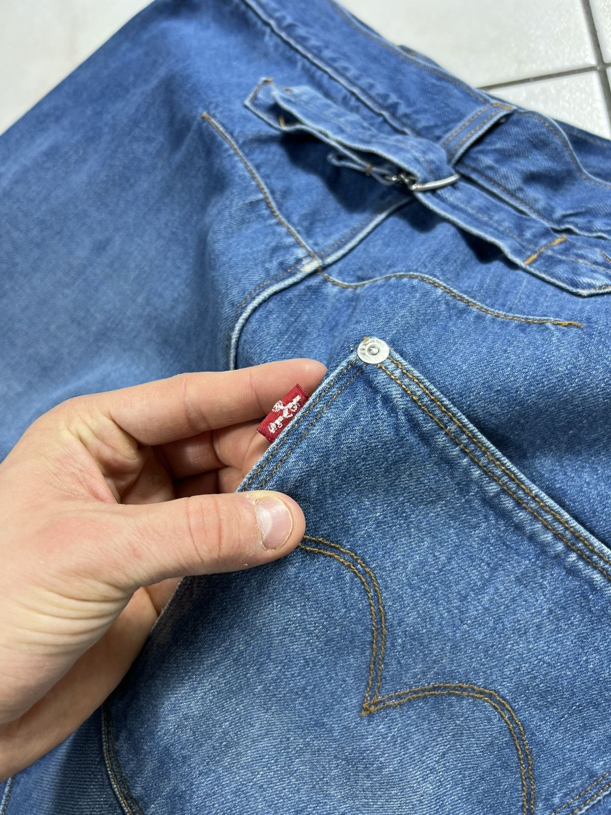 Levi's Vintage Levi’s engineered jeans y2k buckle back washed pants Size US 31 - 18 Thumbnail