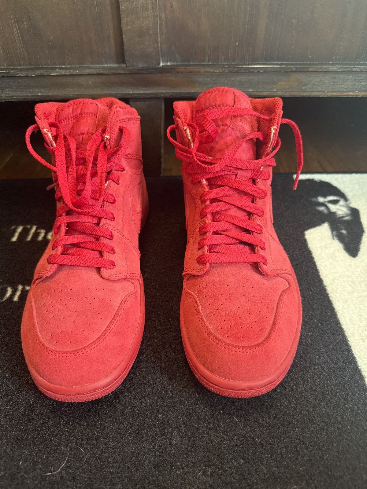 Air Jordan Retro High Red Suede
