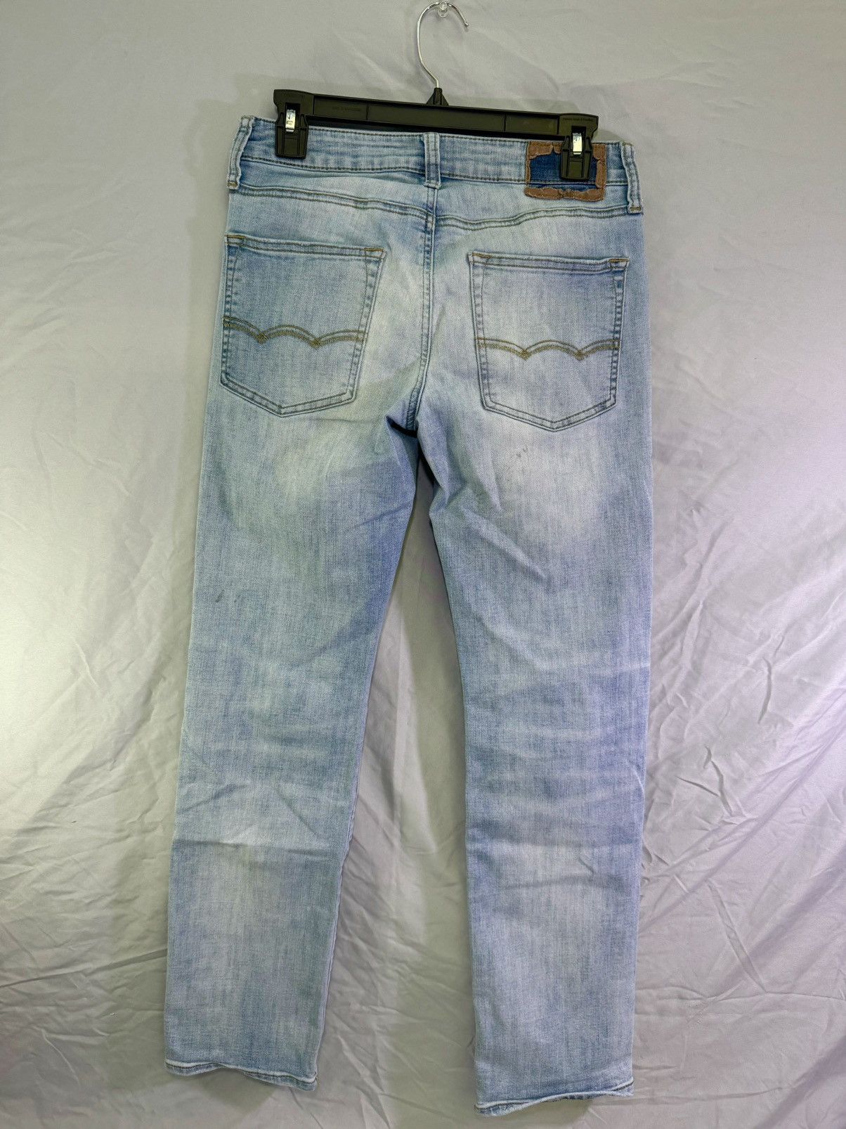 American Eagle Outfitters Light blue jeans Size US 28 / EU 44 - 2 Thumbnail