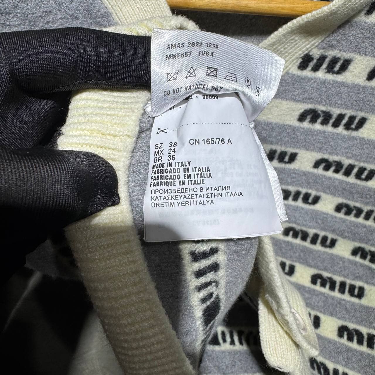 Miu Miu Miu Miu Logo Cardigan Size XS / US 0-2 / IT 36-38 - 12 Thumbnail