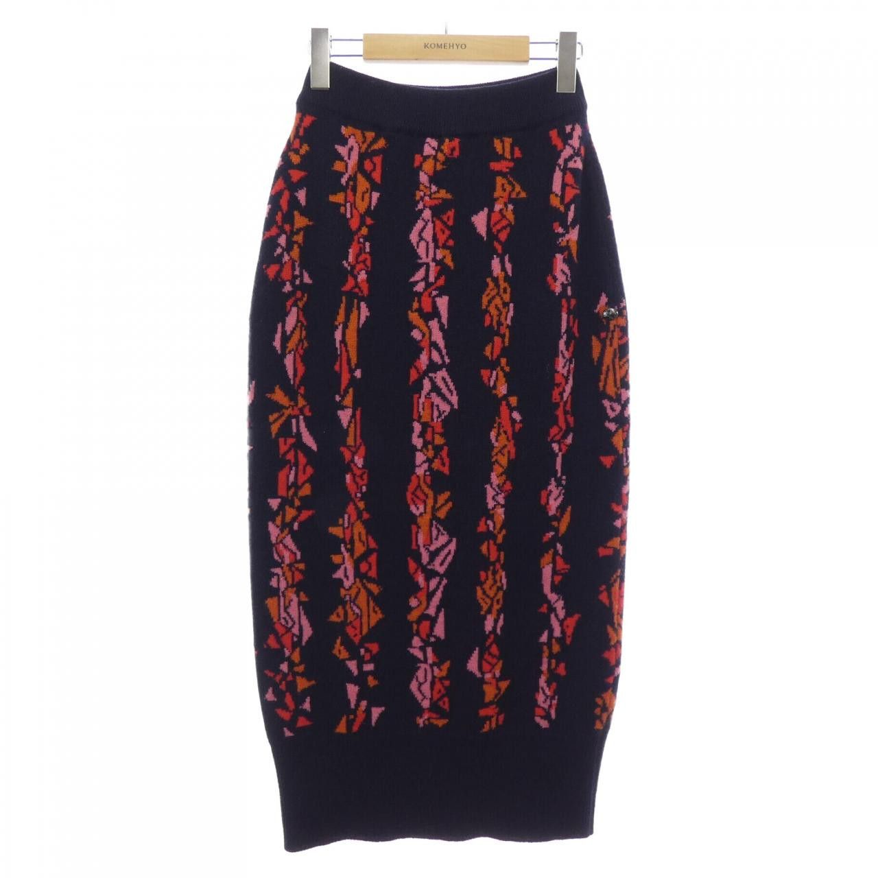 Chanel Chanel Chanel Cashmere Skirt Textile Skirts P47272K05955 DUTY FREE for USA Size ONE SIZE - 1 Thumbnail