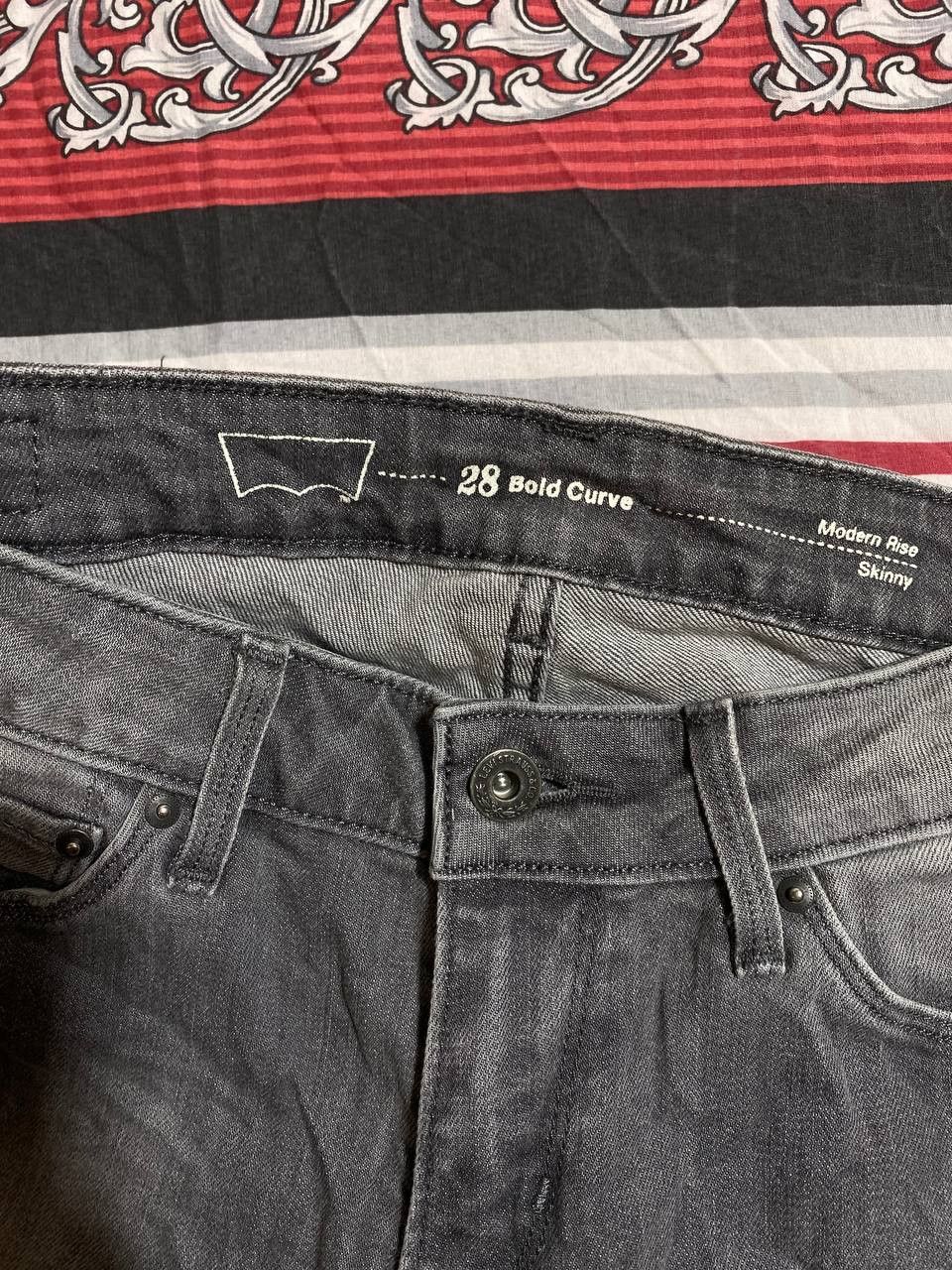 Levi's × Vintage Vintage Levi's Jeans Distressed Denim SKINNY MODERN RISE Size US 32 / EU 48 - 22 Thumbnail